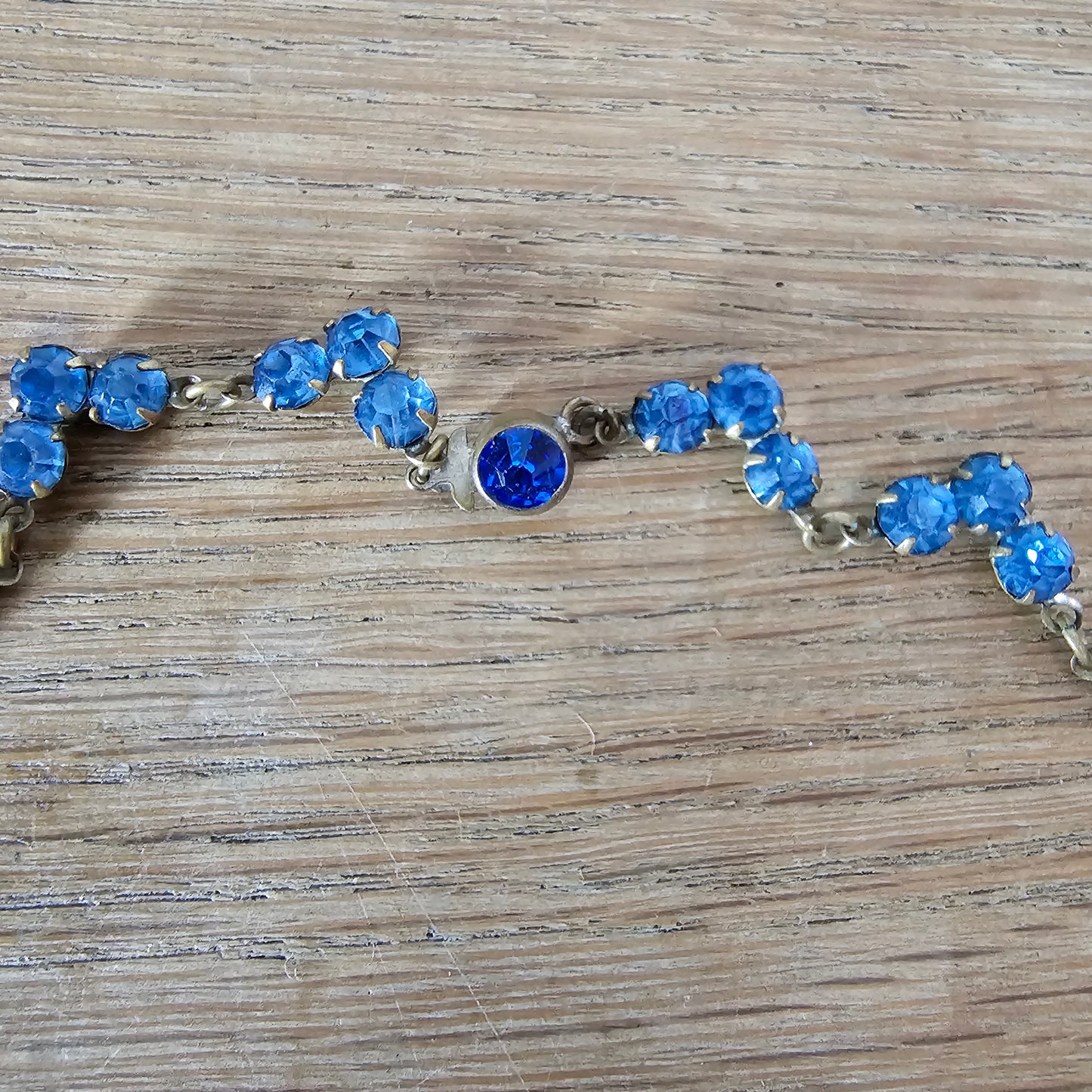 1950s gold-tone & sapphire blue rhinestone prong set necklace