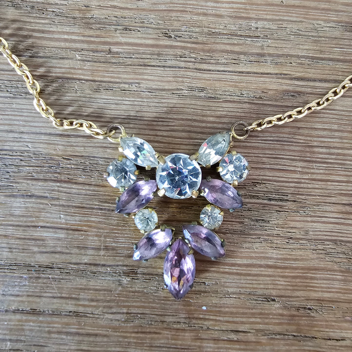 Delicate 1930s/40s violet rhinestone & diamante heart pendant necklace