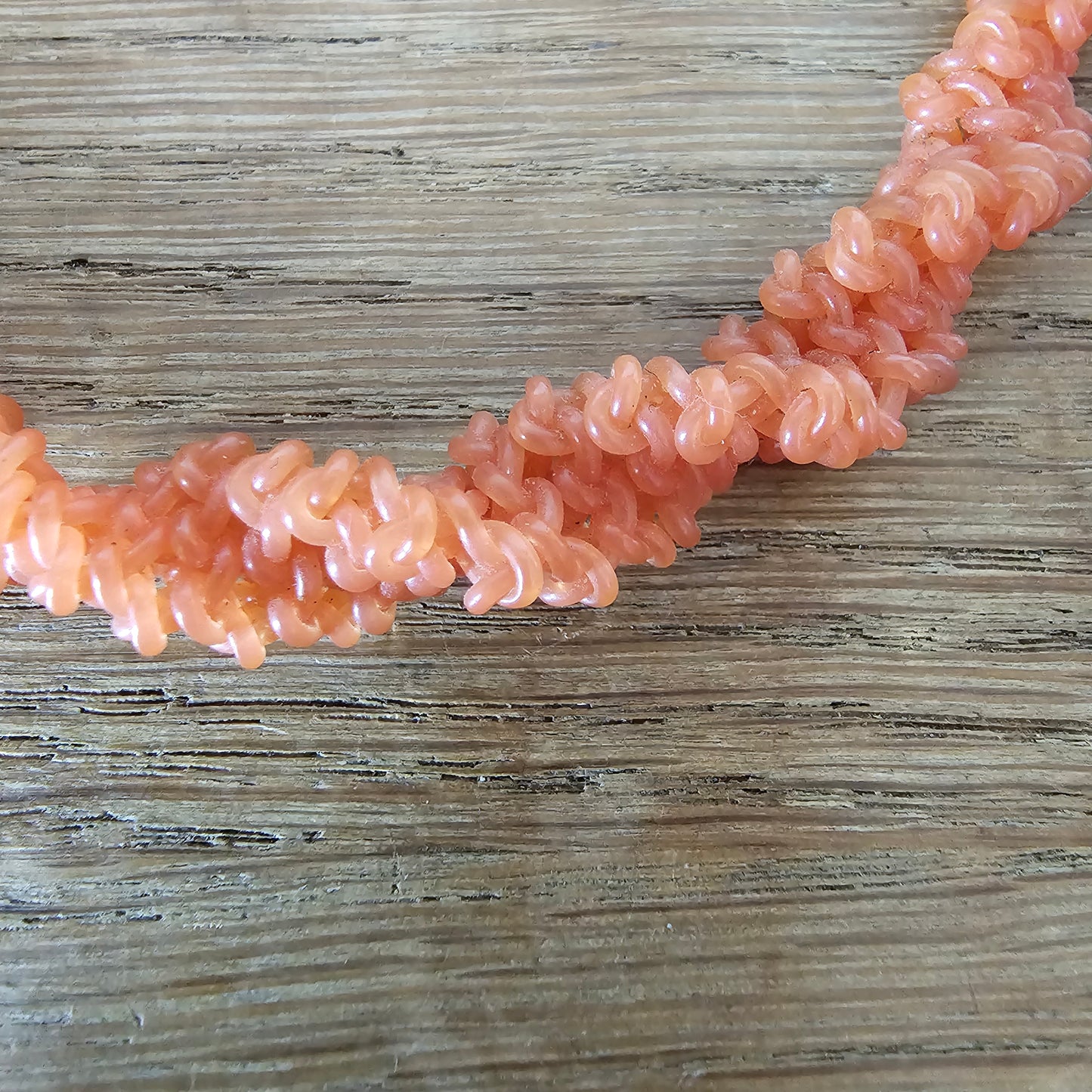 1930s/40s faux coral plastic twisted seed bead strand necklace