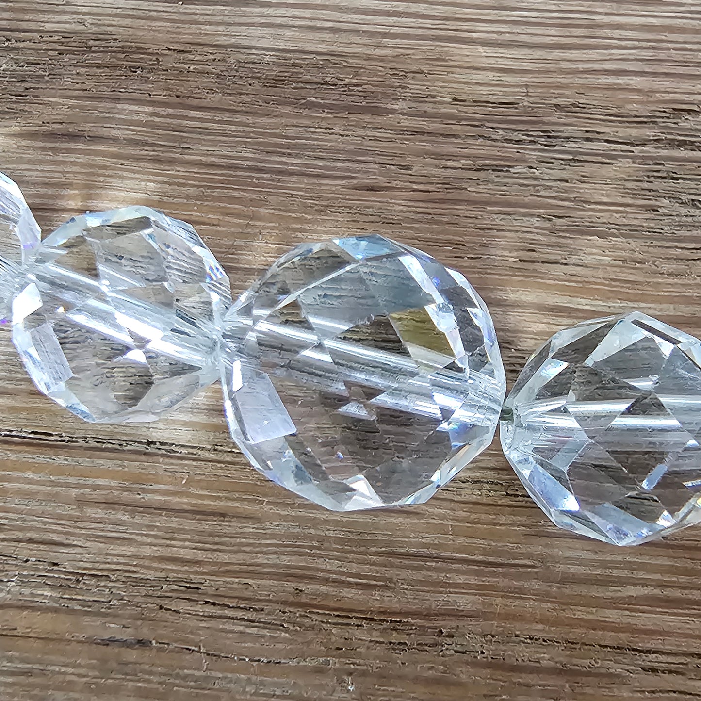 1950s faceted clear glass graduated bead necklace