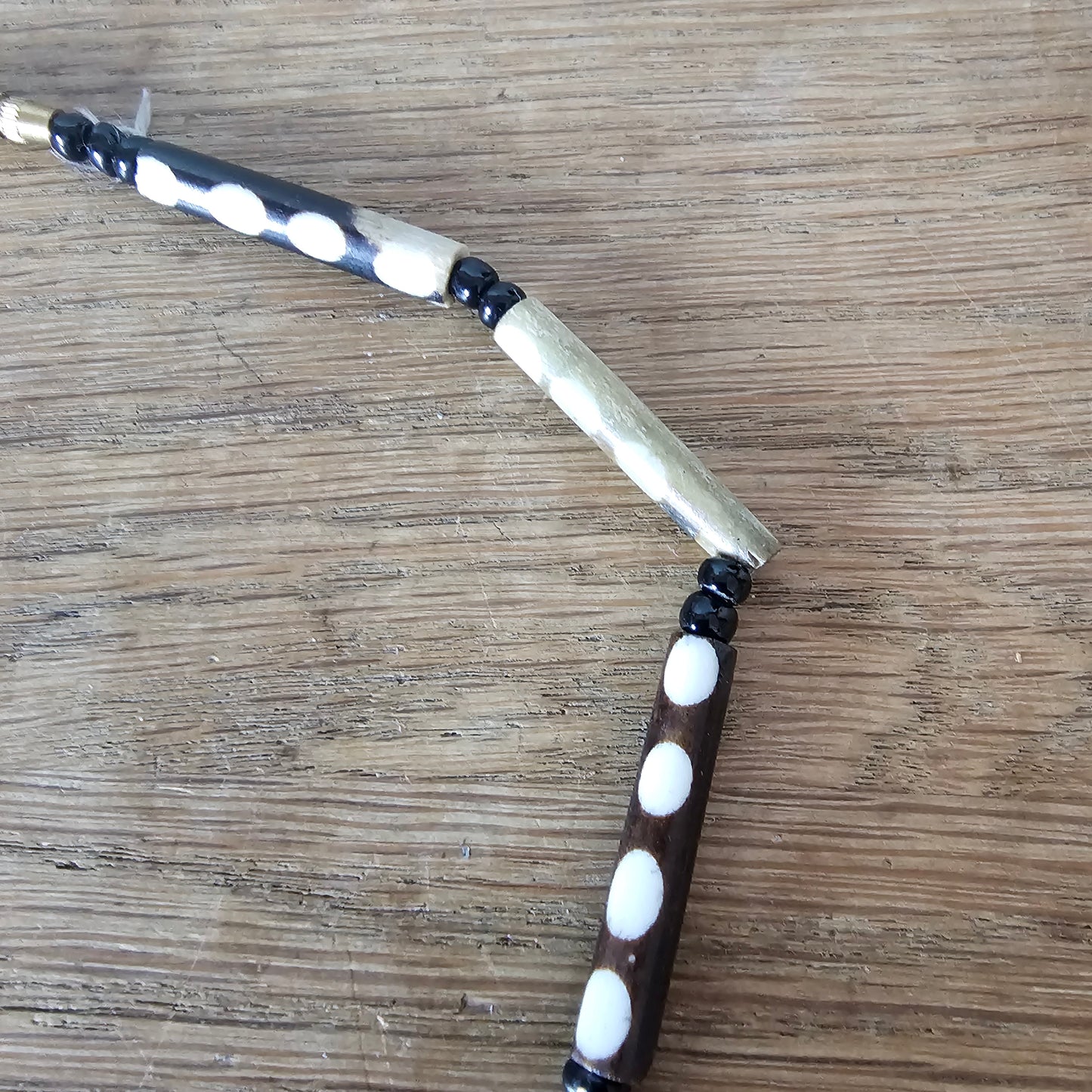 1970s/80s African style black & white polka dot bone bead tribal necklace