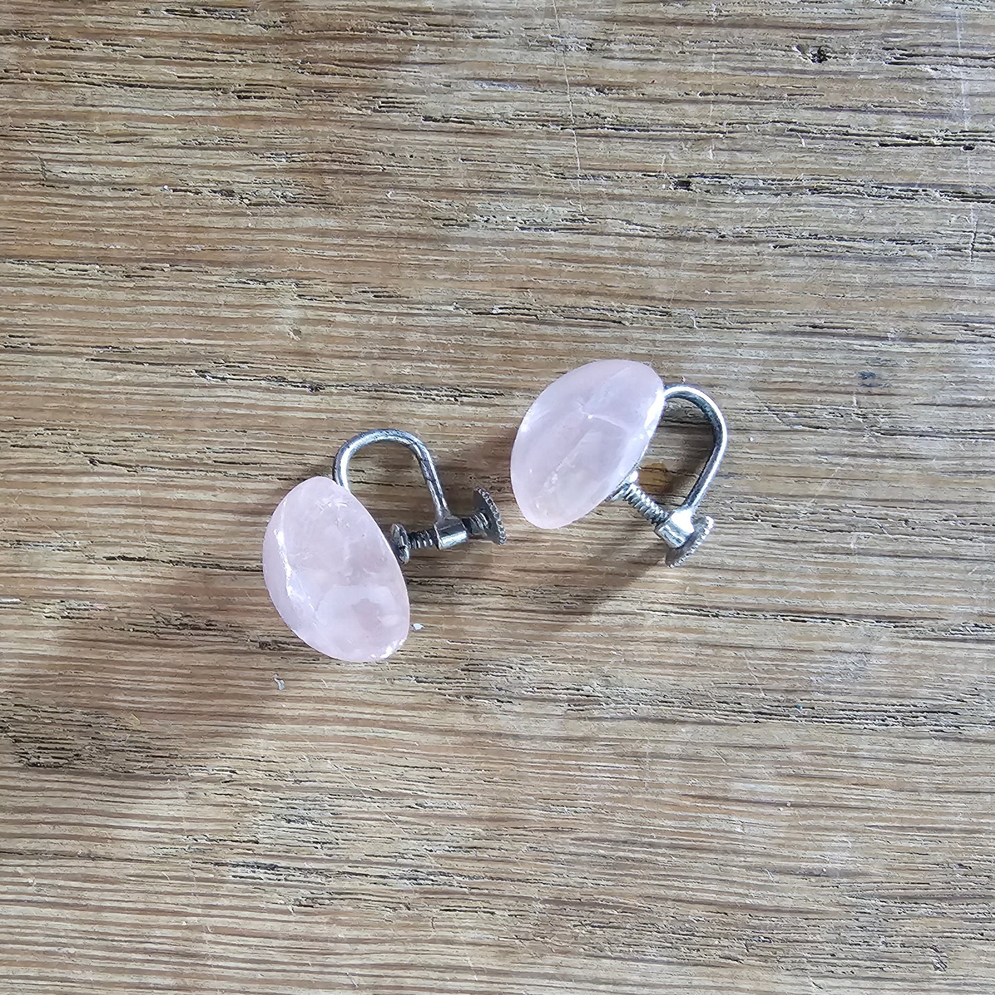 1950s/60s rose quartz bead necklace with matching ring and earrings set