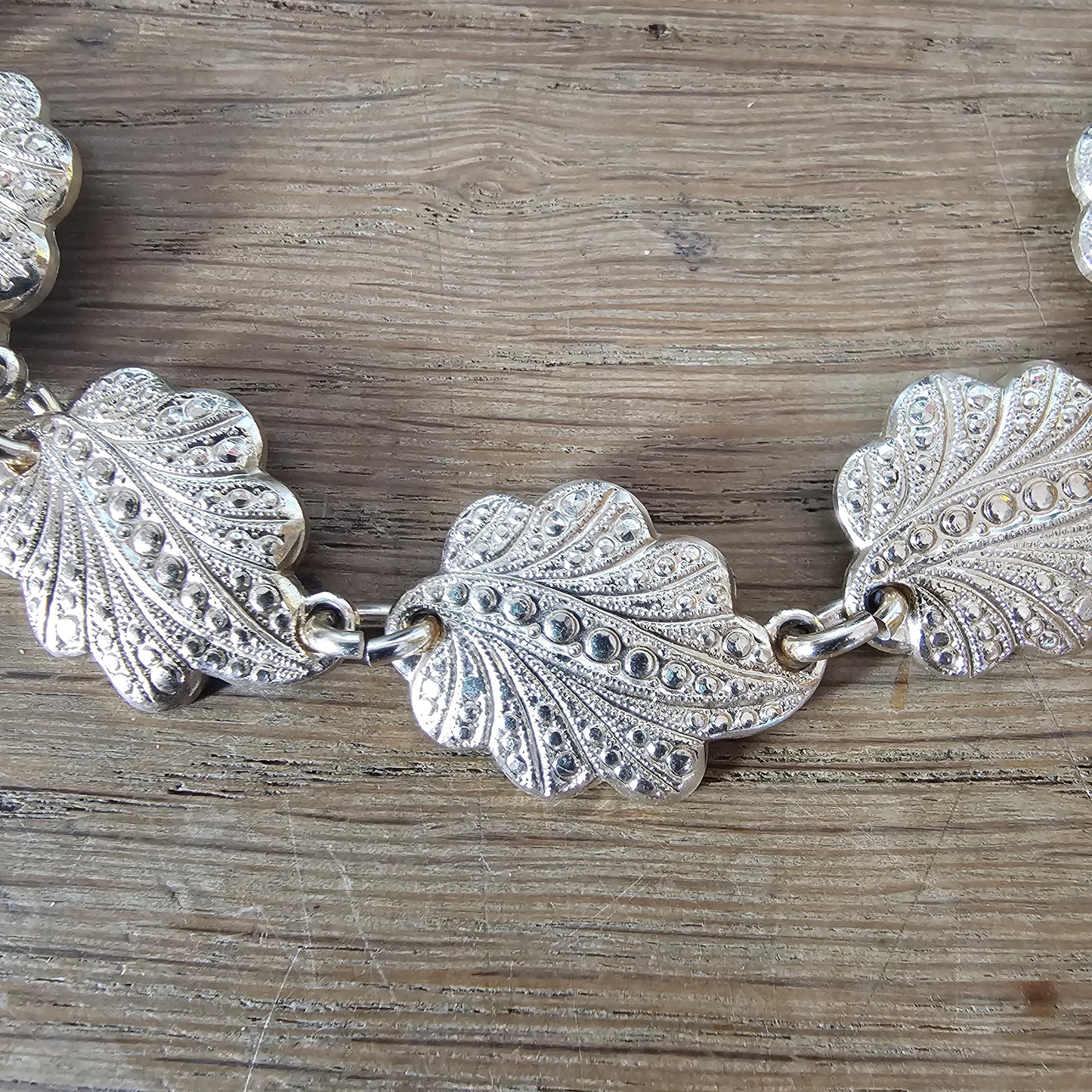 1970s rose gold-tone leaf panel link necklace