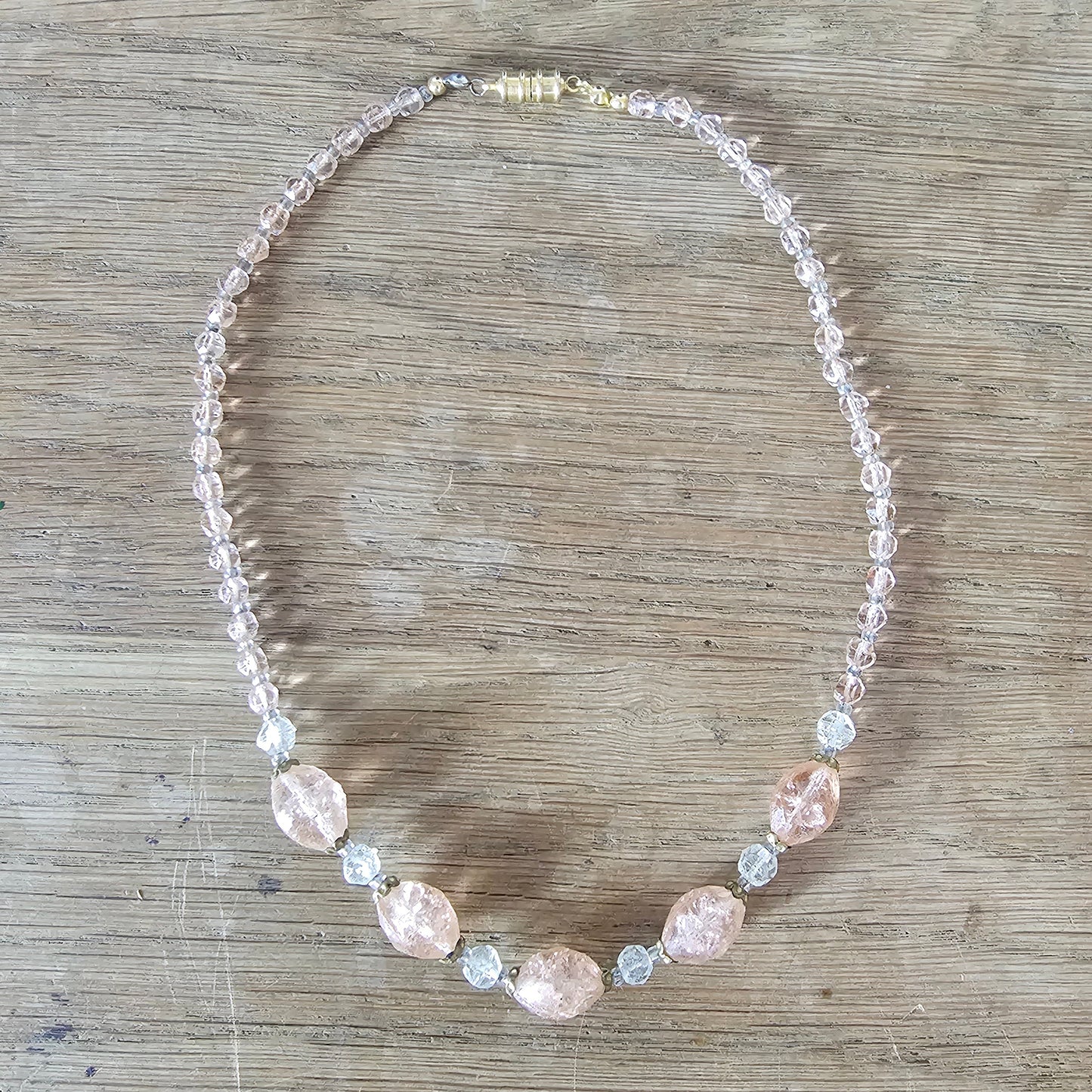 1960s pink & clear faceted glass bead necklace