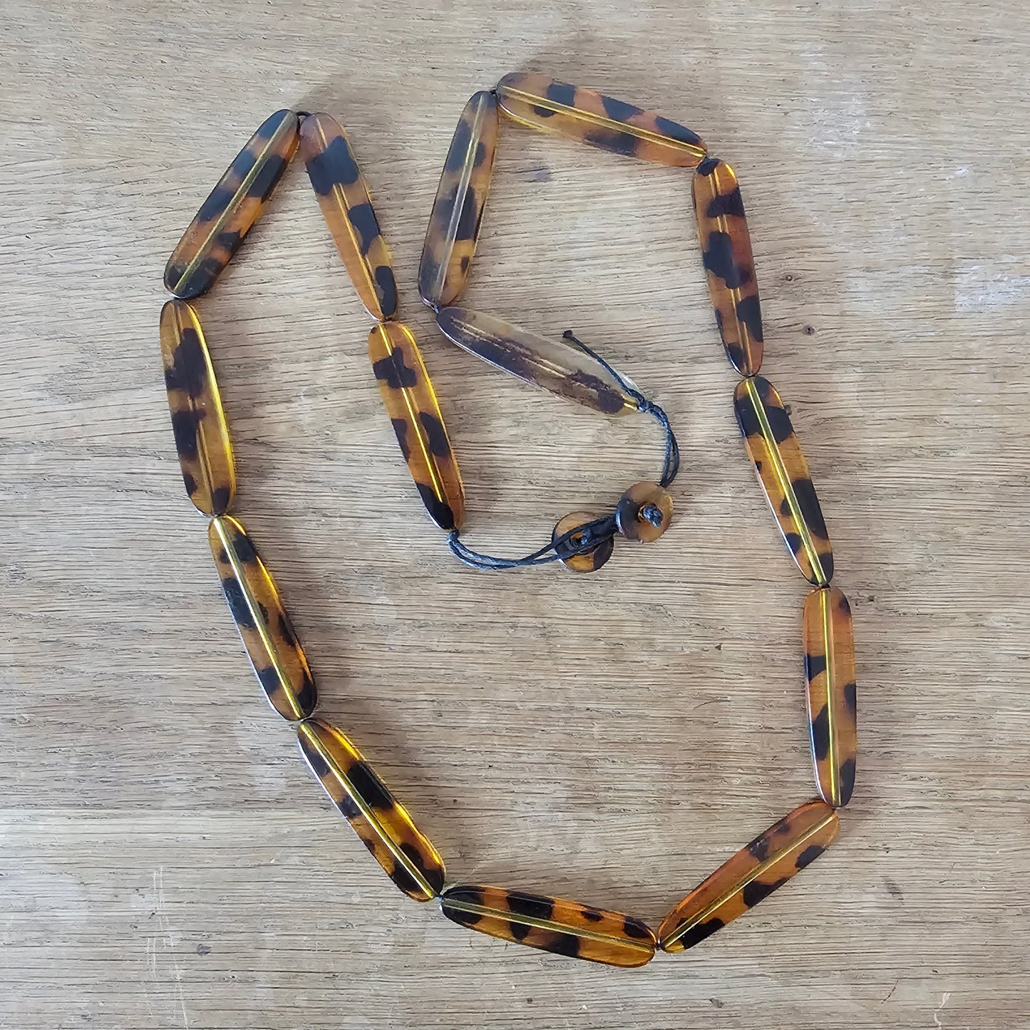 1970/80s faux tortoiseshell lucite bead cord necklace