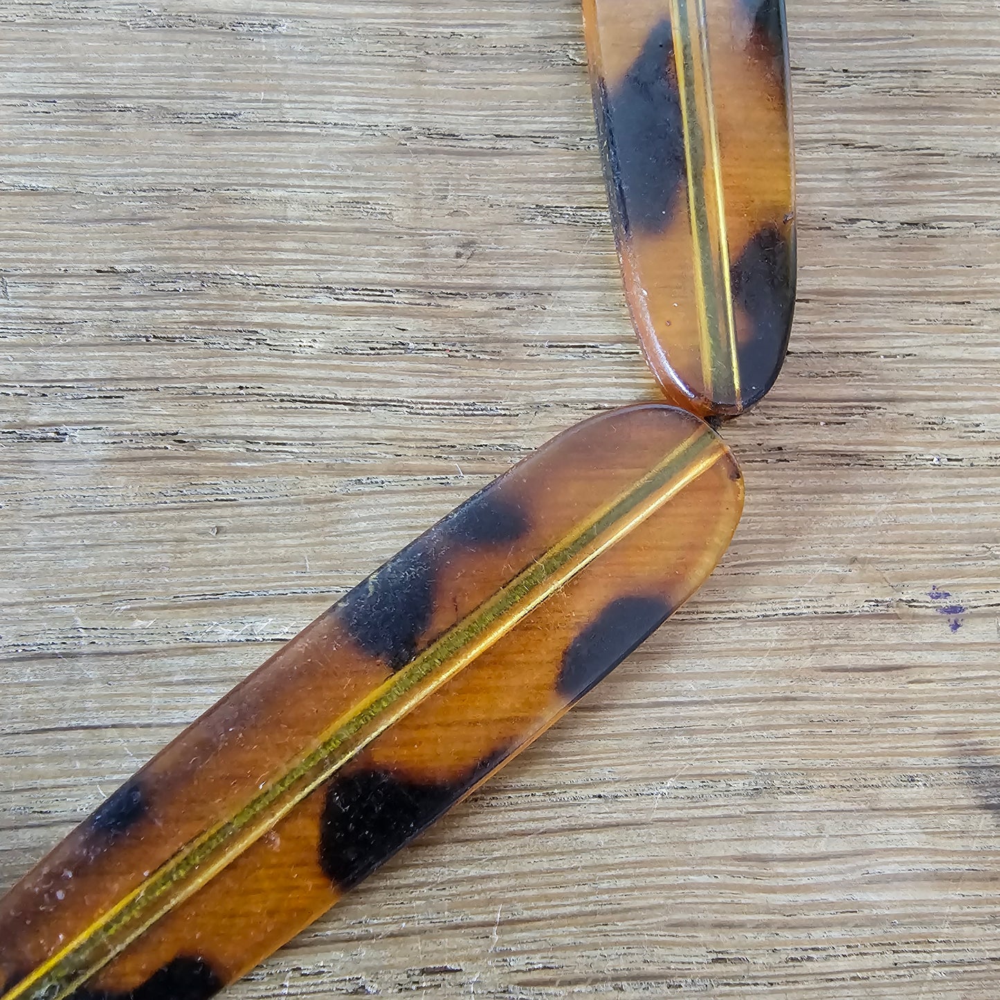 1970/80s faux tortoiseshell lucite bead cord necklace