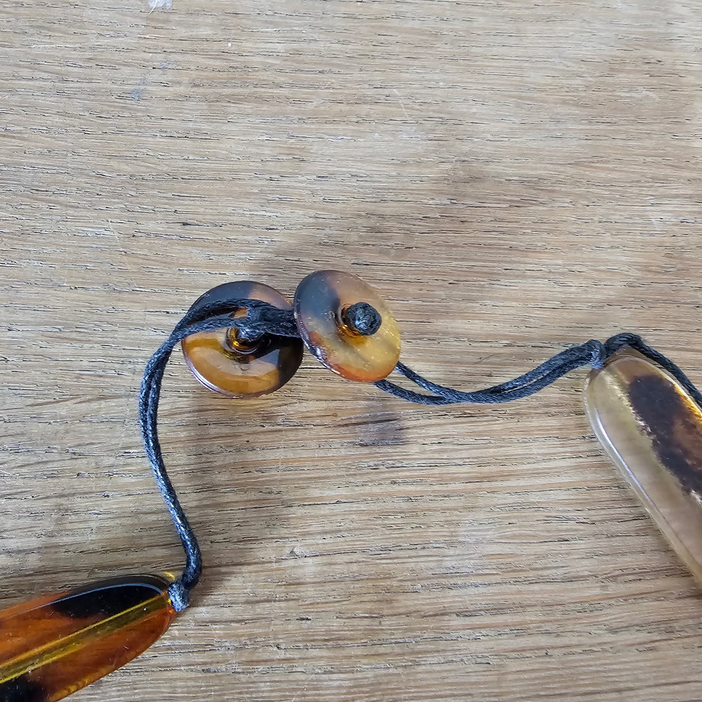 1970/80s faux tortoiseshell lucite bead cord necklace