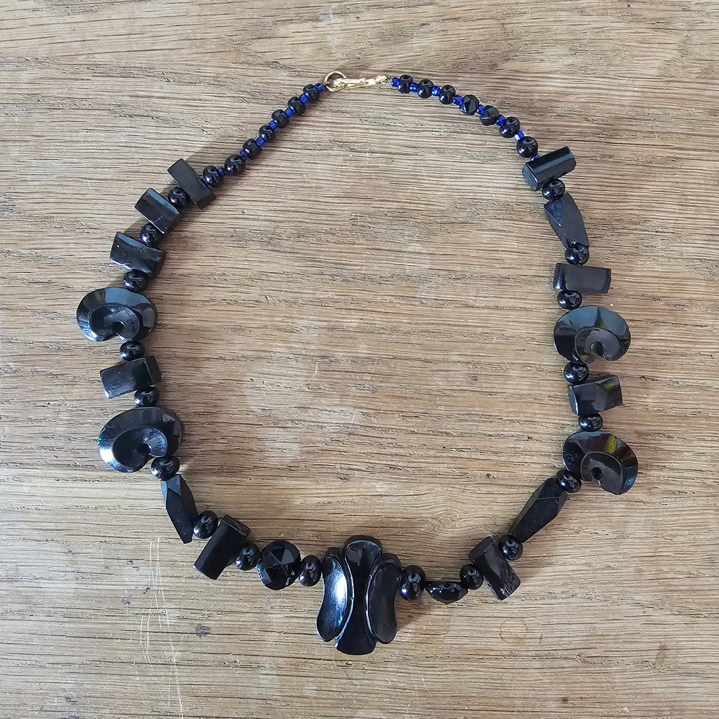 1980s black plastic geometric bead statement necklace