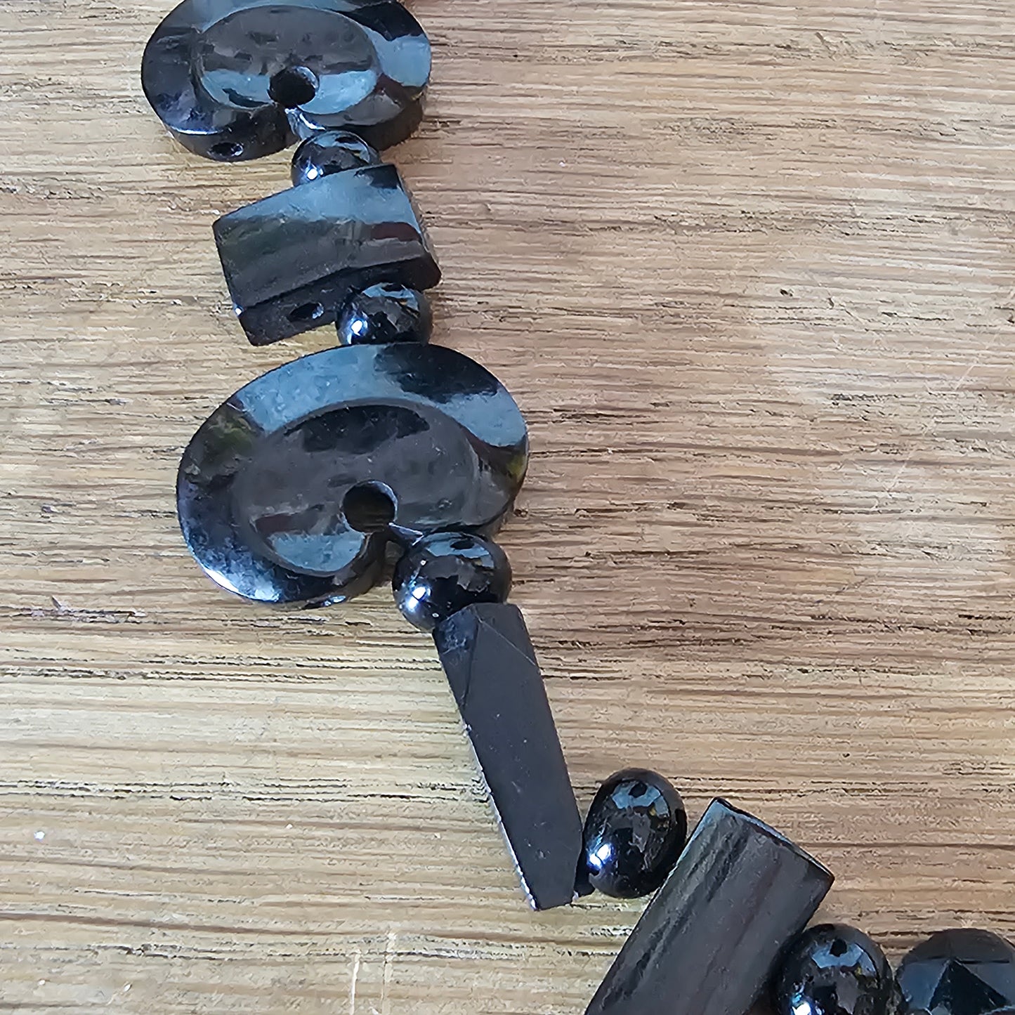 1980s black plastic geometric bead statement necklace