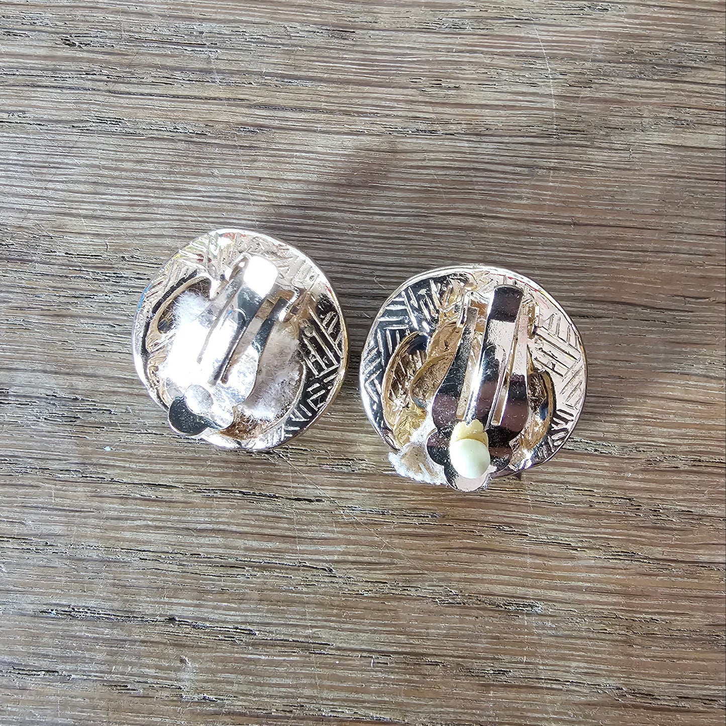 1960s/70s gold-tone and enamel abstract round clip-on earrings