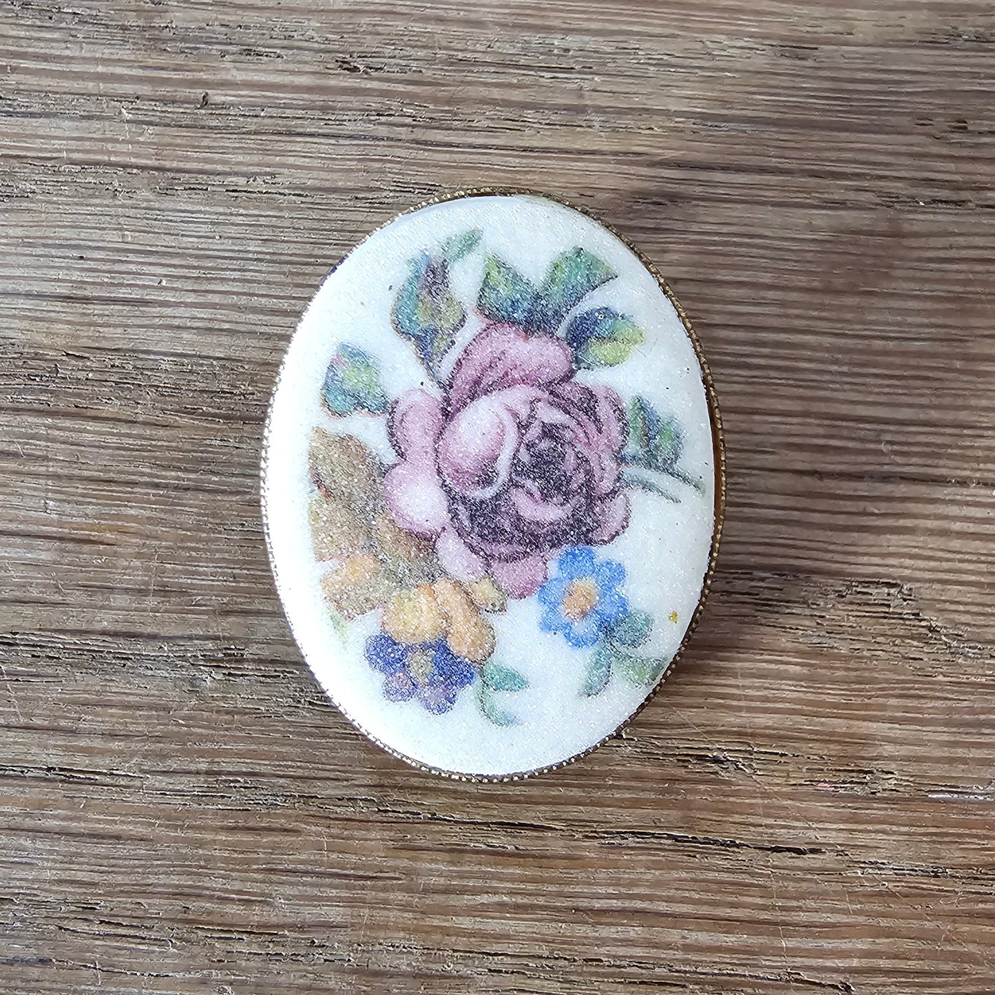 1970s gold-tone sugared floral oval scarf ring