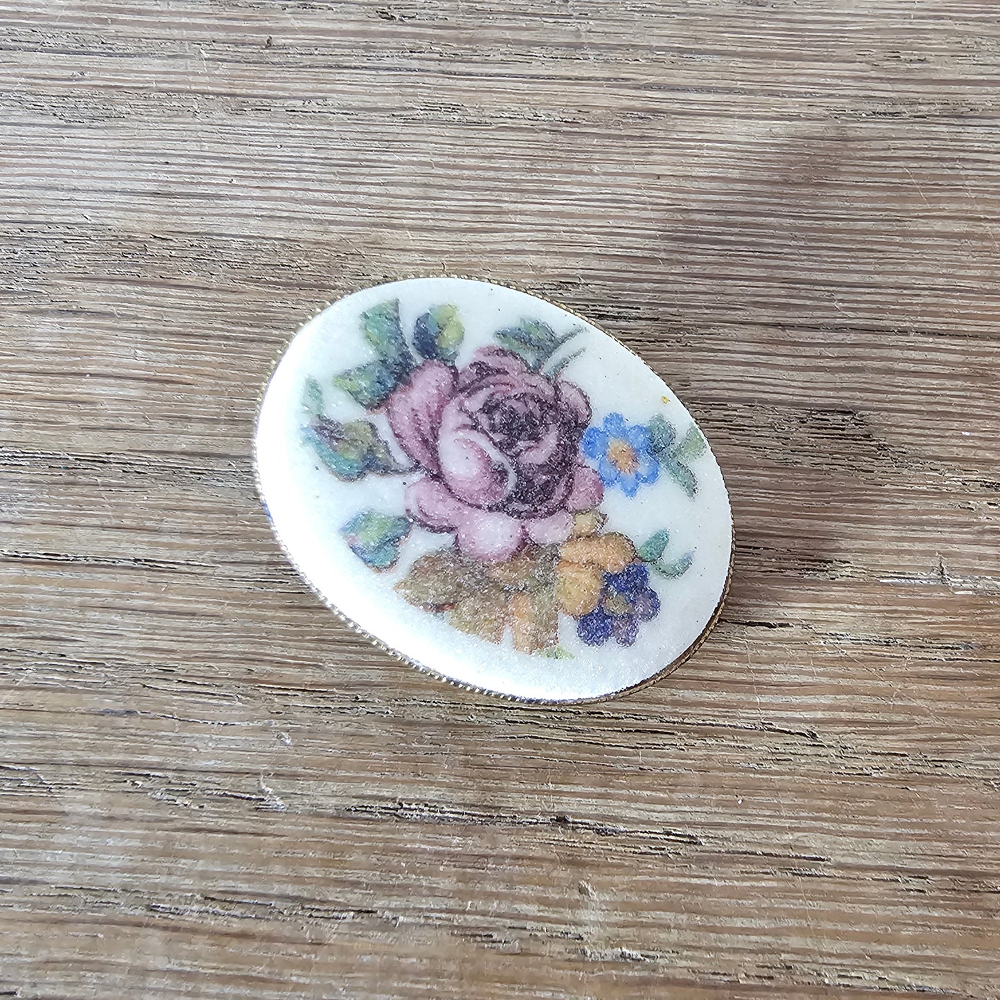 1970s gold-tone sugared floral oval scarf ring