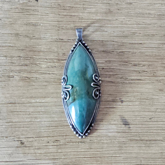 1970s large silver-tone pendant with green Amazonite stone