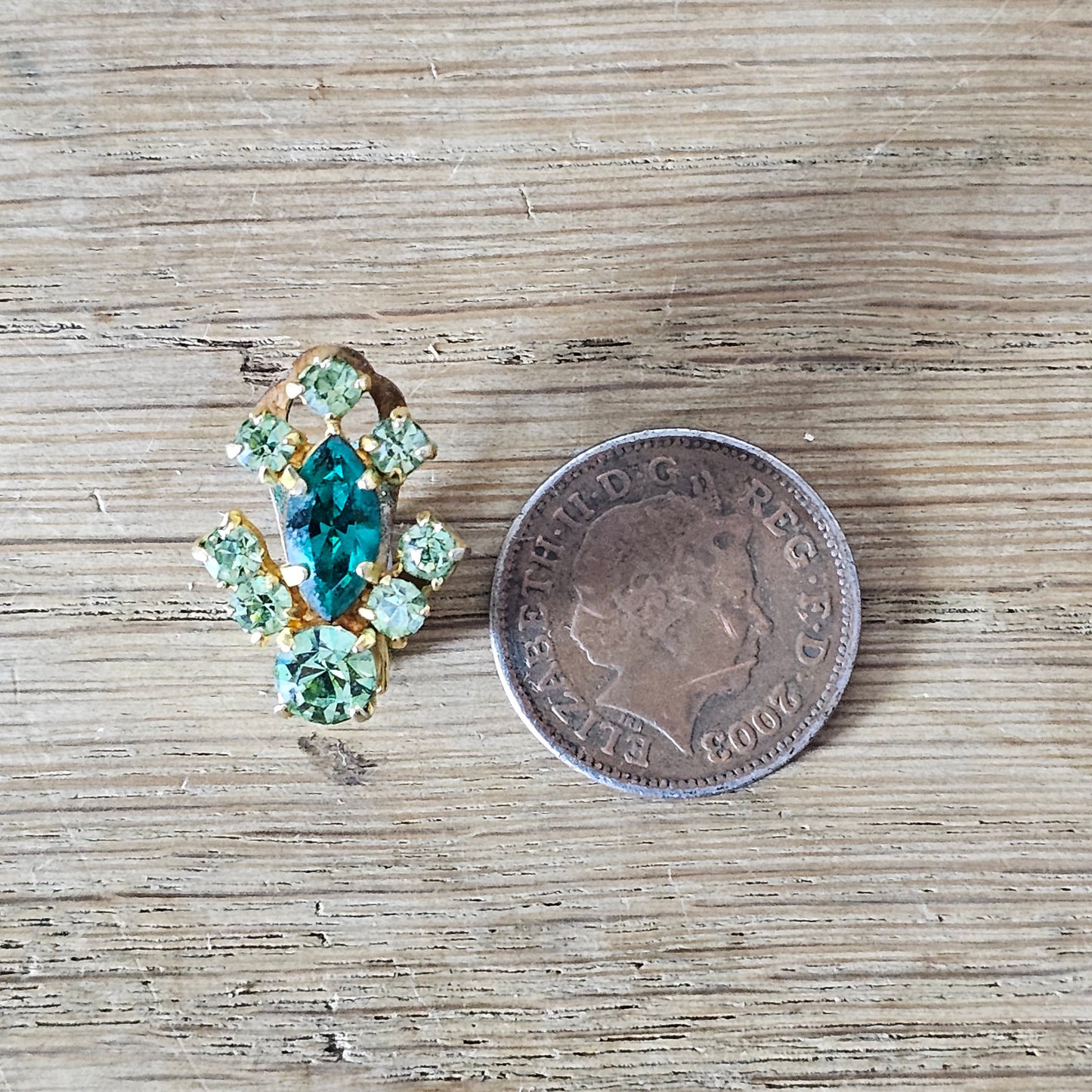 1950s green rhinestone & gold-tone clip-on earrings