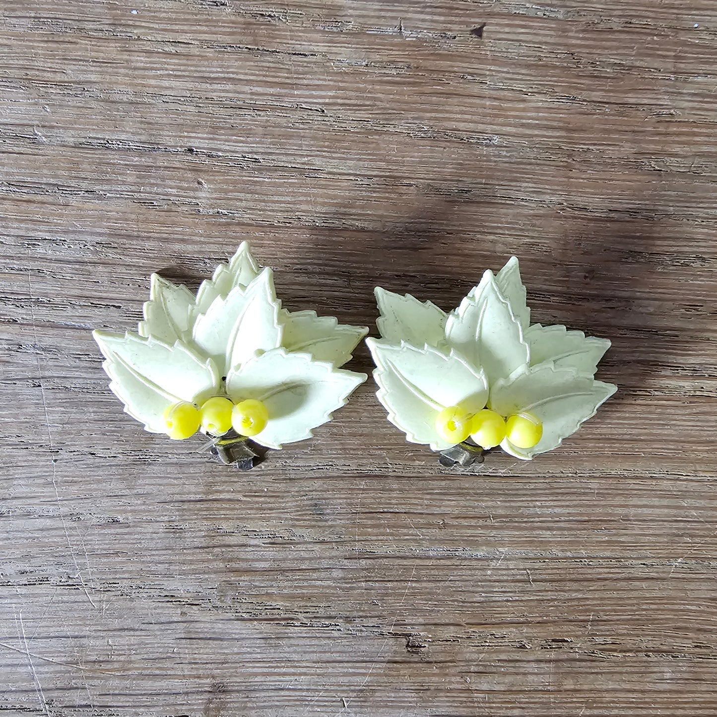 1950s/60s pale yellow leaf & berry plastic clip-on earrings