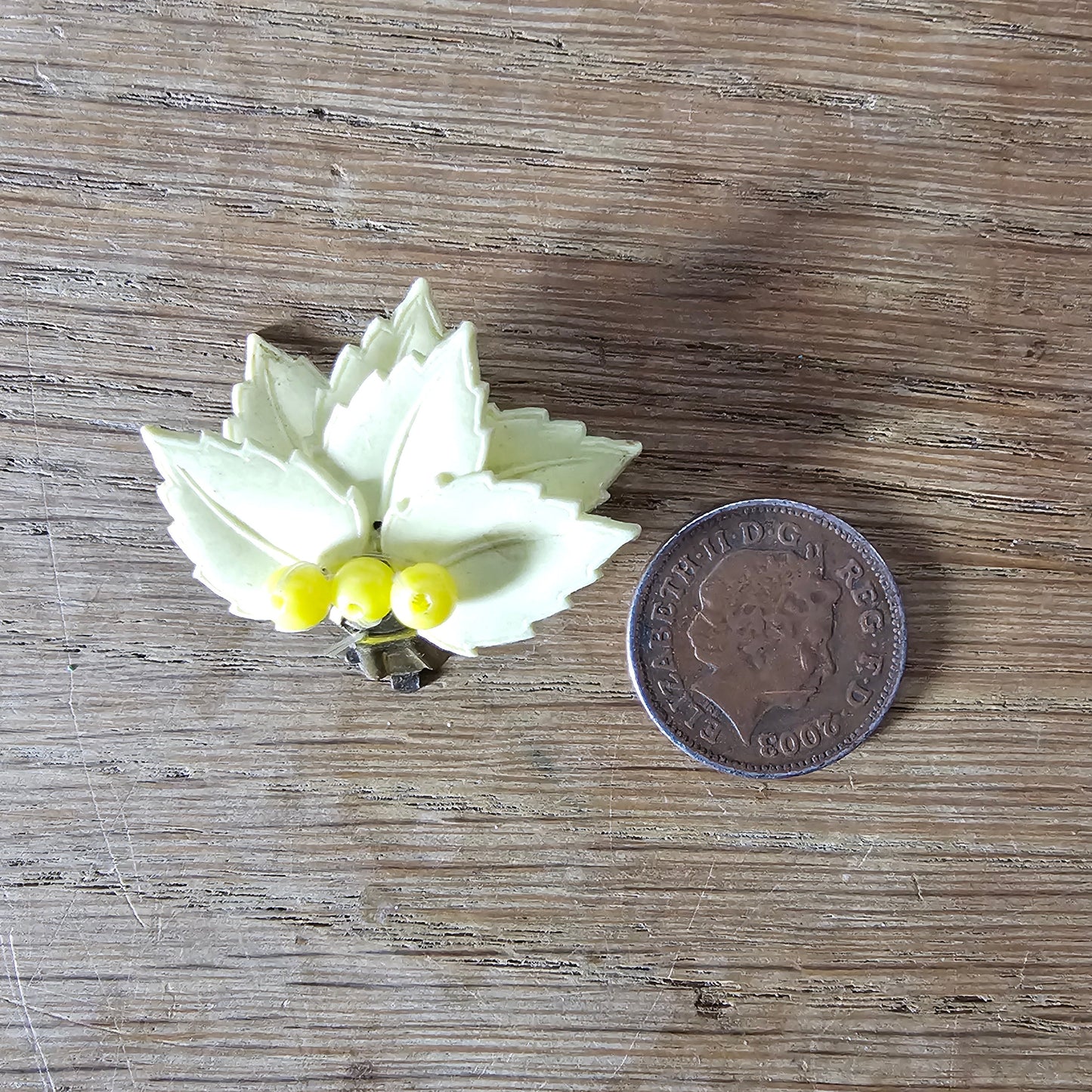 1950s/60s pale yellow leaf & berry plastic clip-on earrings