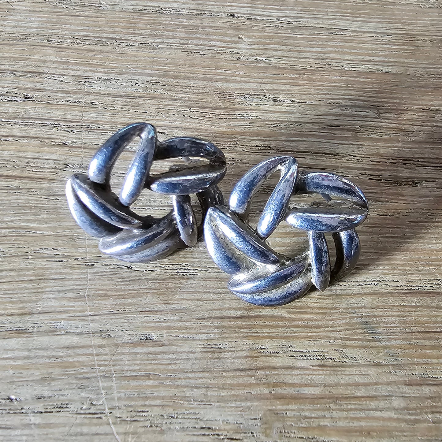 1980s silver tone interlocking link stud earrings