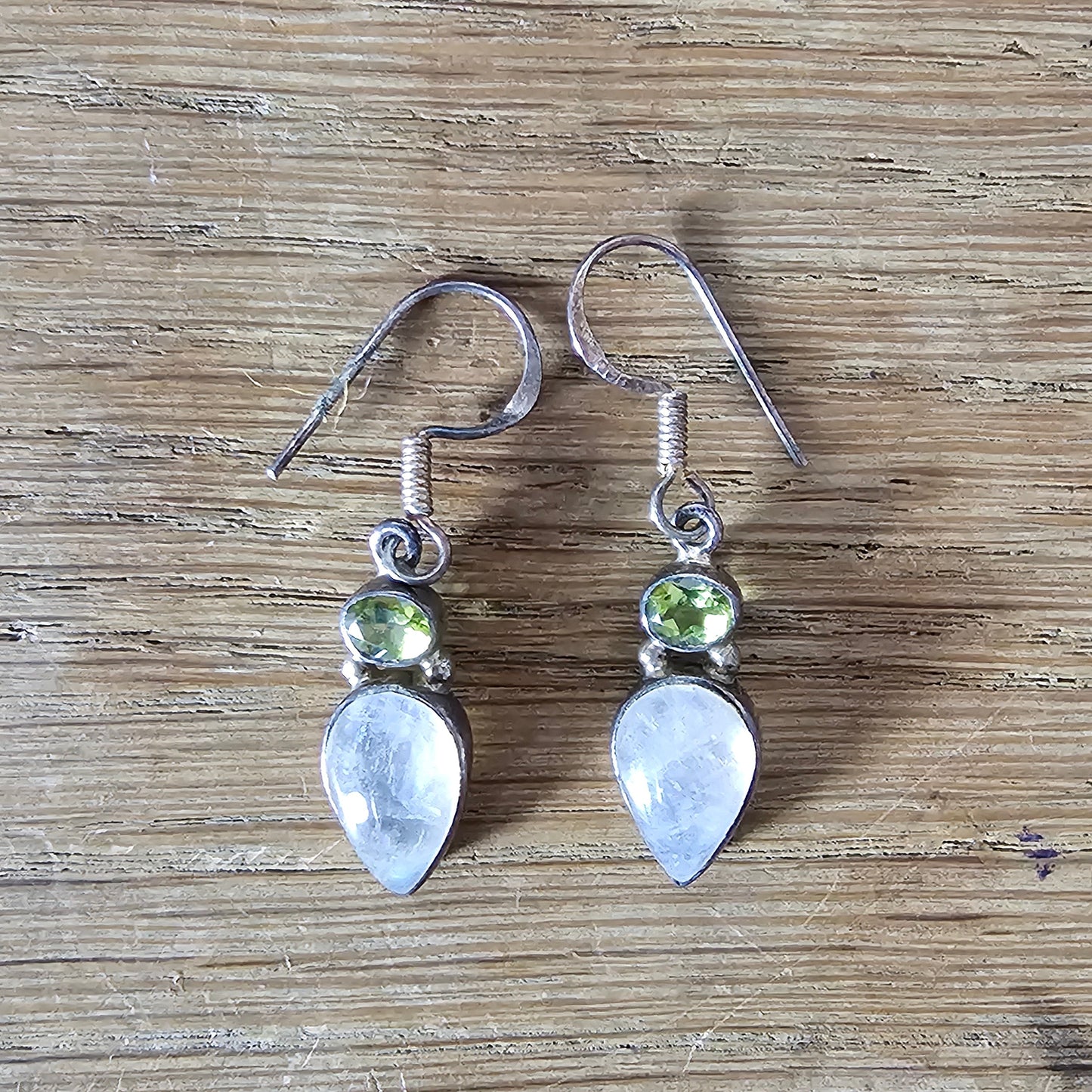 1990s/00s moonstone & peridot sterling silver drop earrings