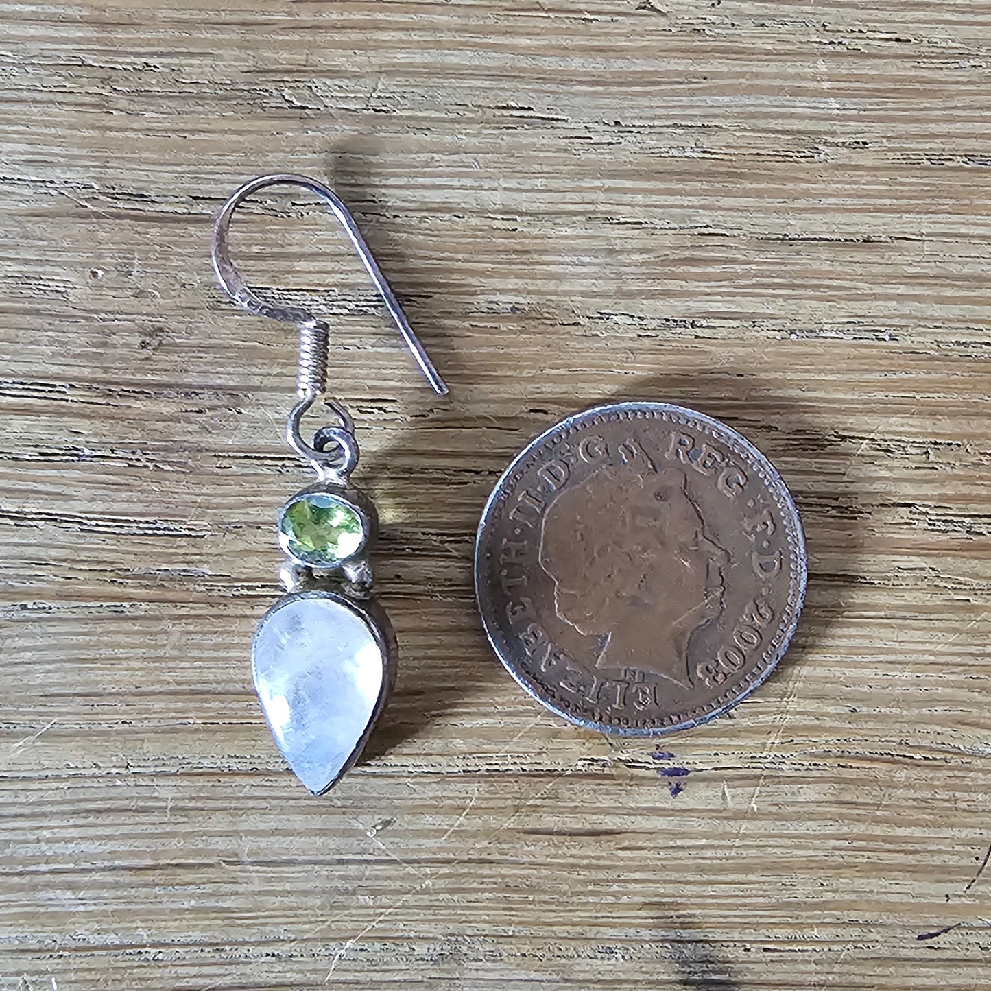 1990s/00s moonstone & peridot sterling silver drop earrings