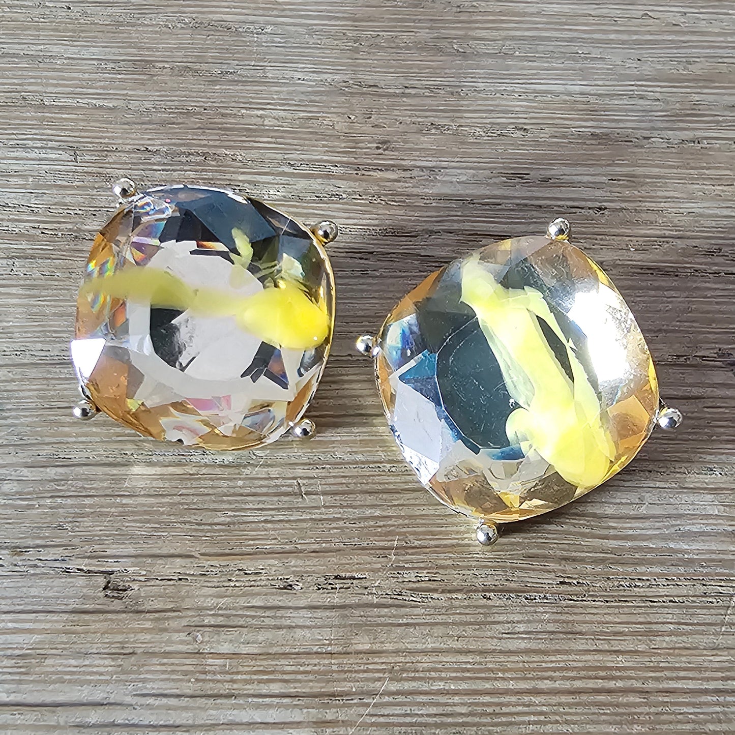 1960s gold-tone faceted Lucite confetti swirl square clip-on earrings