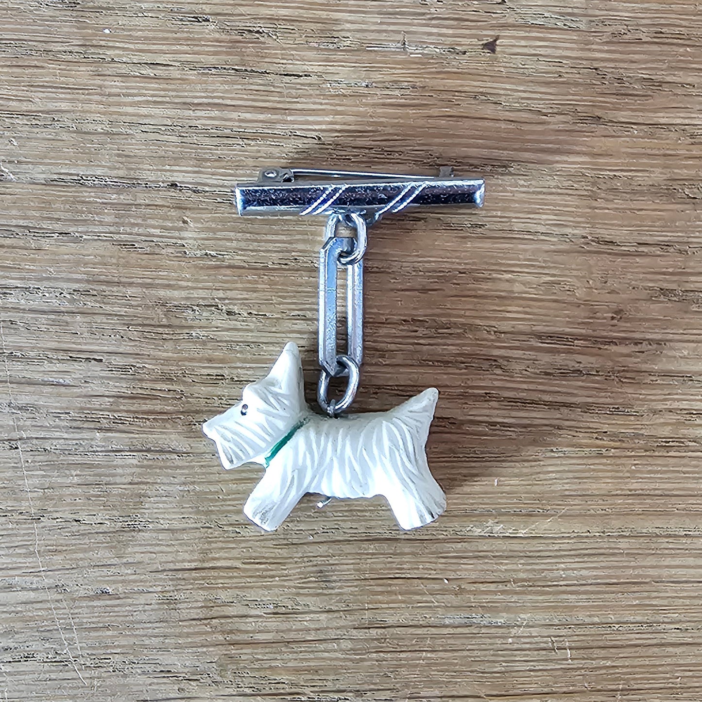 Art Deco articulated Scottie dog bar brooch