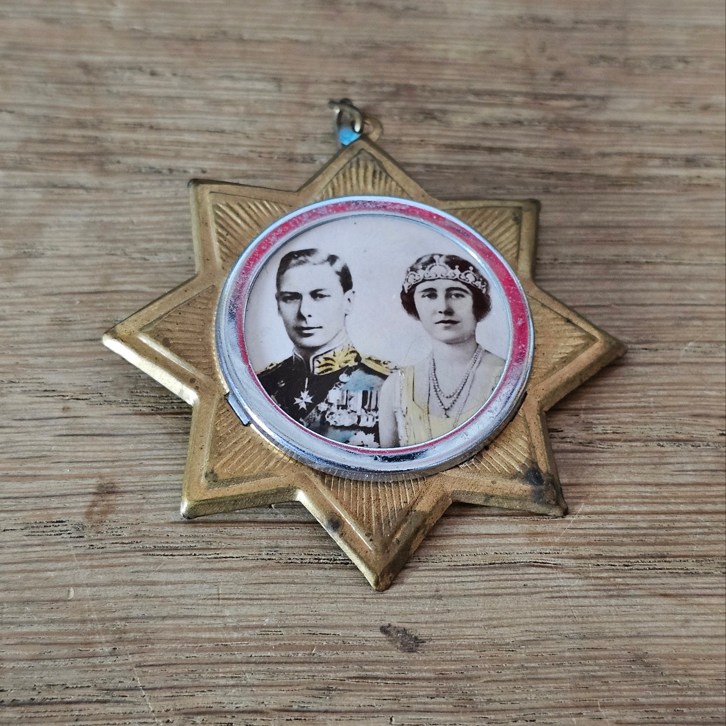 Vintage King George VI & Queen Elizabeth commemorative gilt-tone star brooch pendant