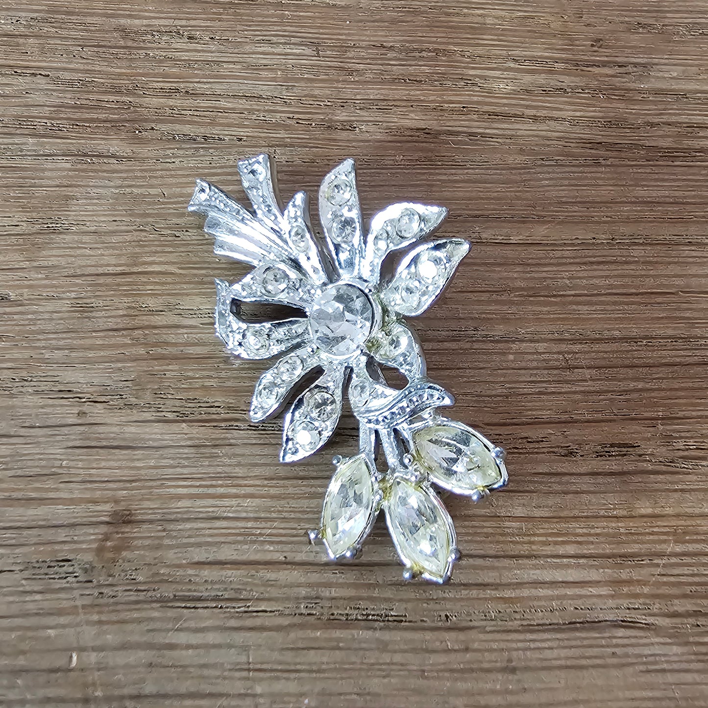 Late 1930s Art Deco rhinestone floral spray brooch