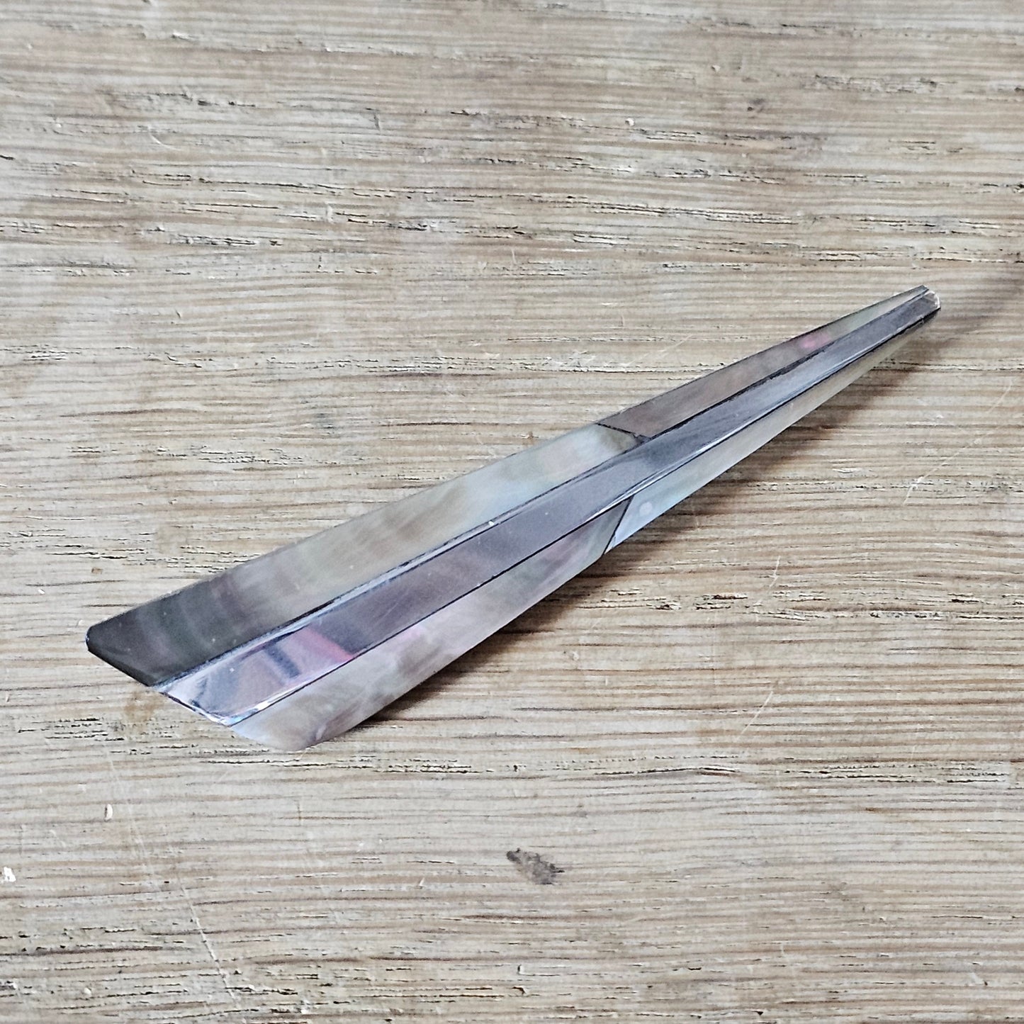 1950s Mother of Pearl triangular bar brooch with silver tone inlay