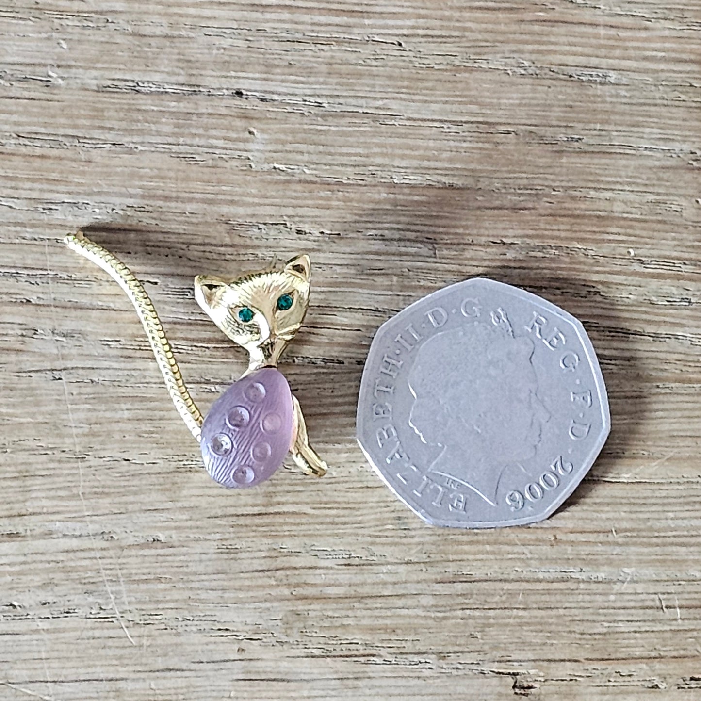 1960s Ges Gesch, Germany gold-tone lilac glass jelly belly kitten brooch, stamped