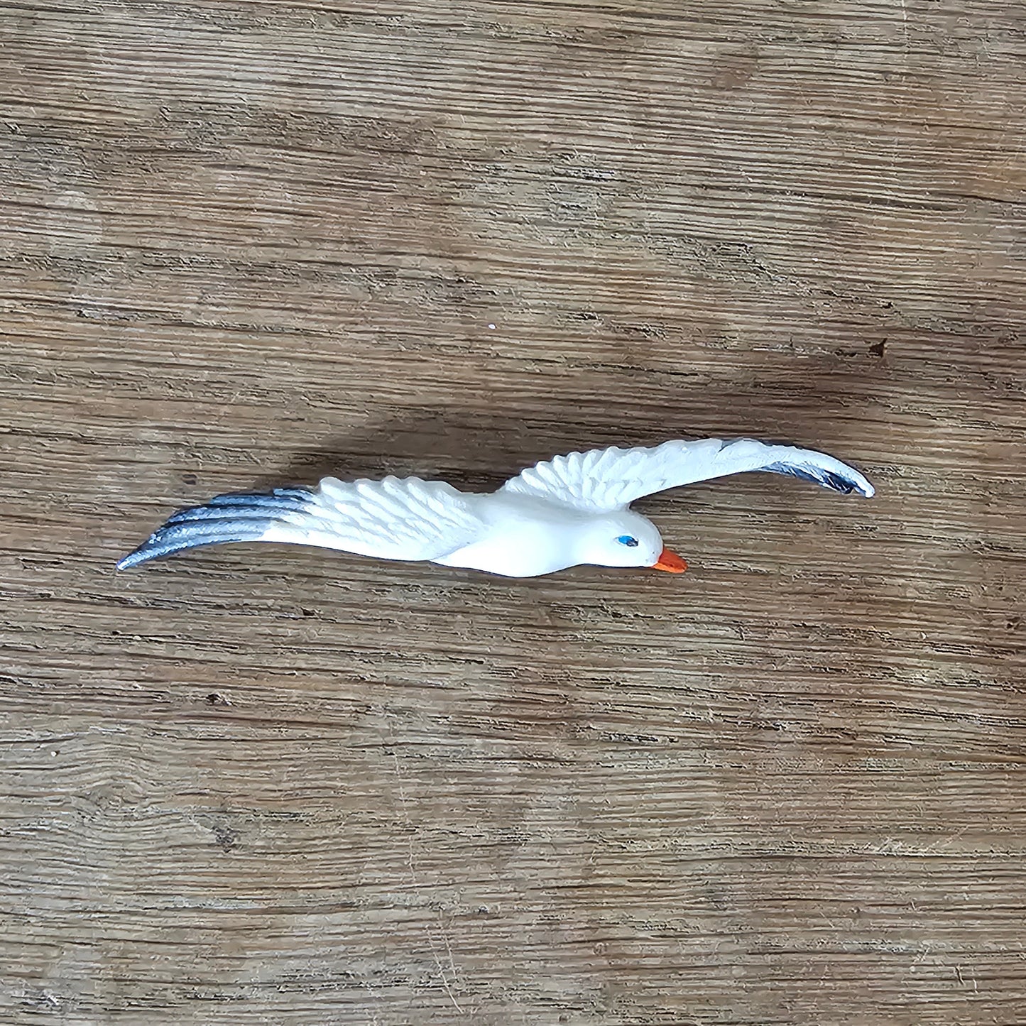 1940s celluloid seagull in flight brooch
