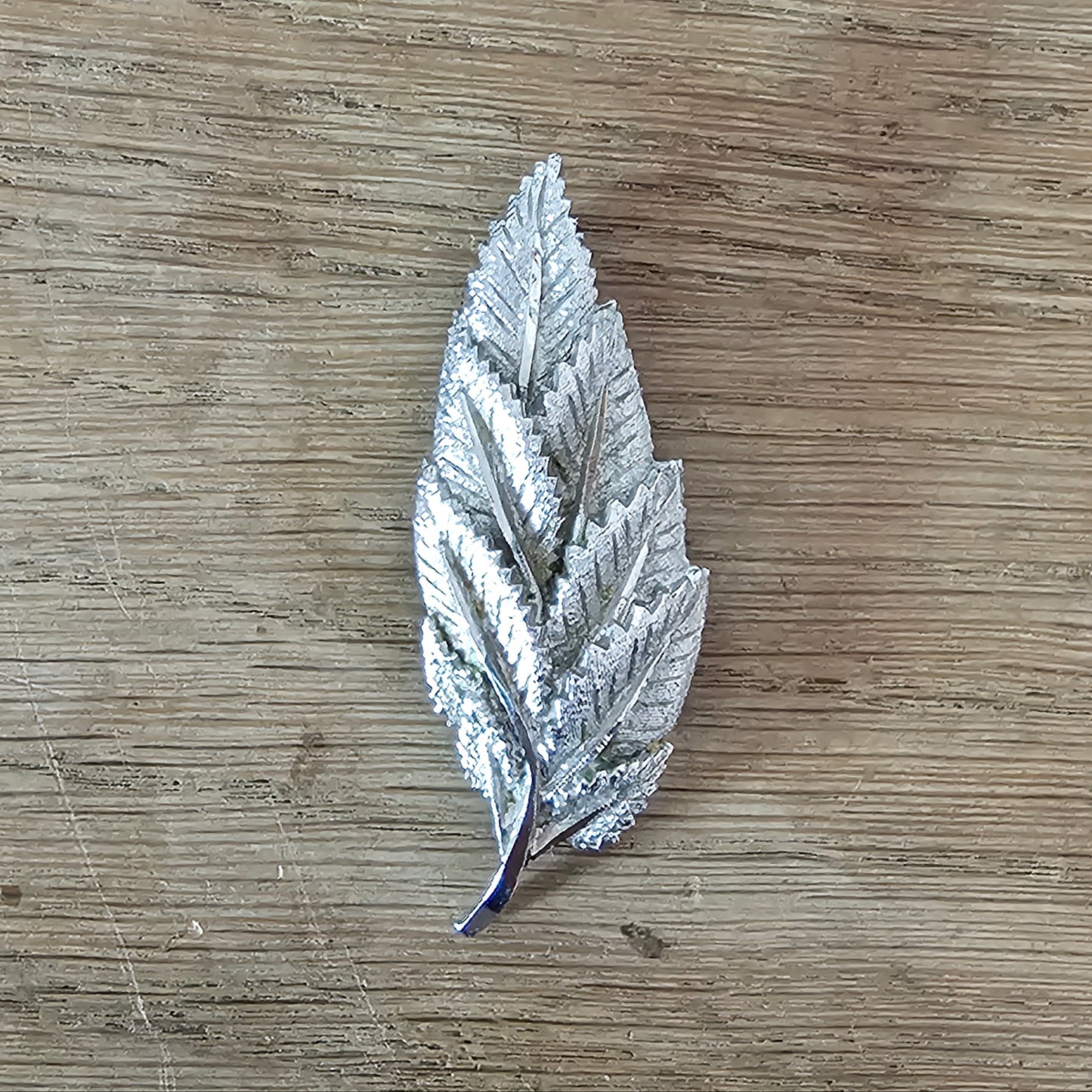 1960s silver-tone layered leaf spray brooch