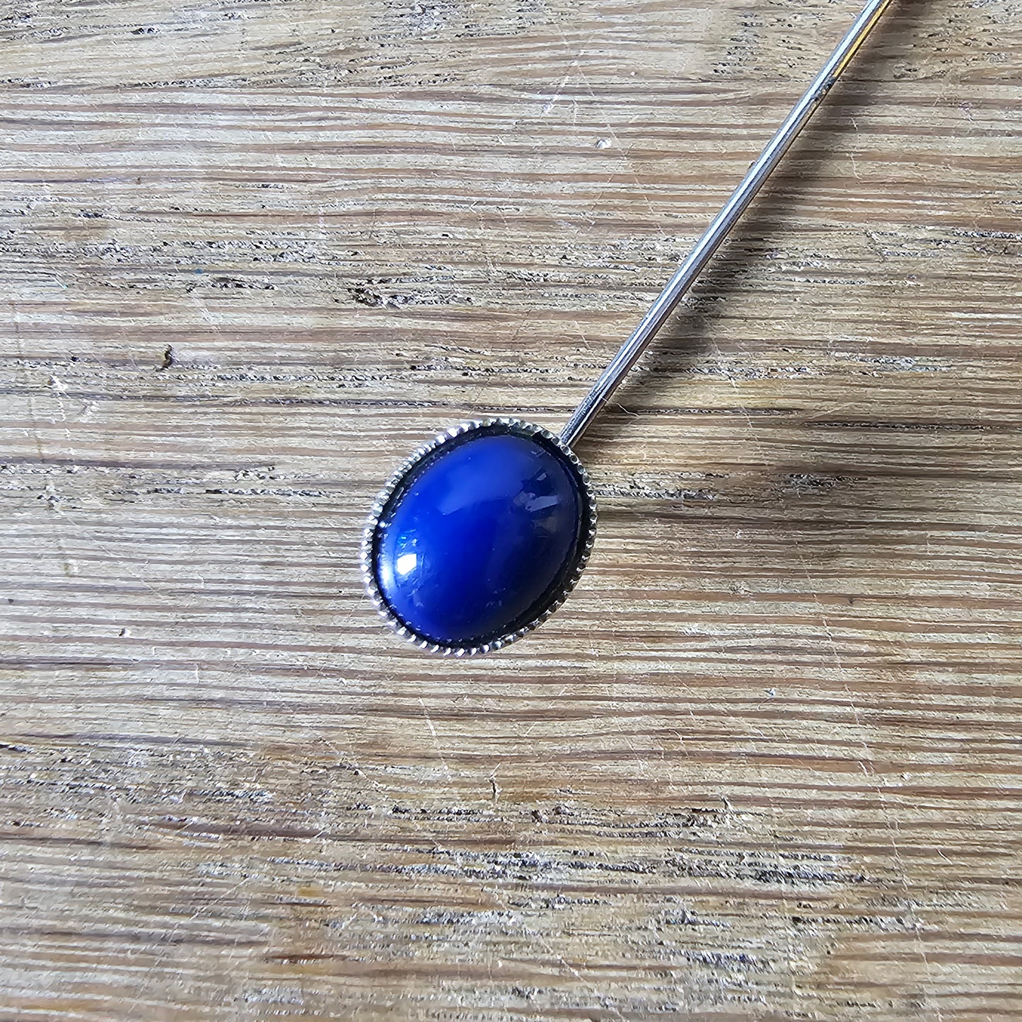 Art Deco cobalt blue glass cabochon silver-tone stick pin