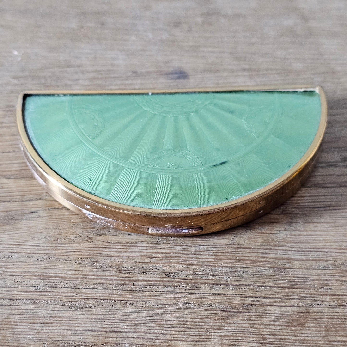 1930s/40s pale green guilloché enamel fan-shaped powder compact