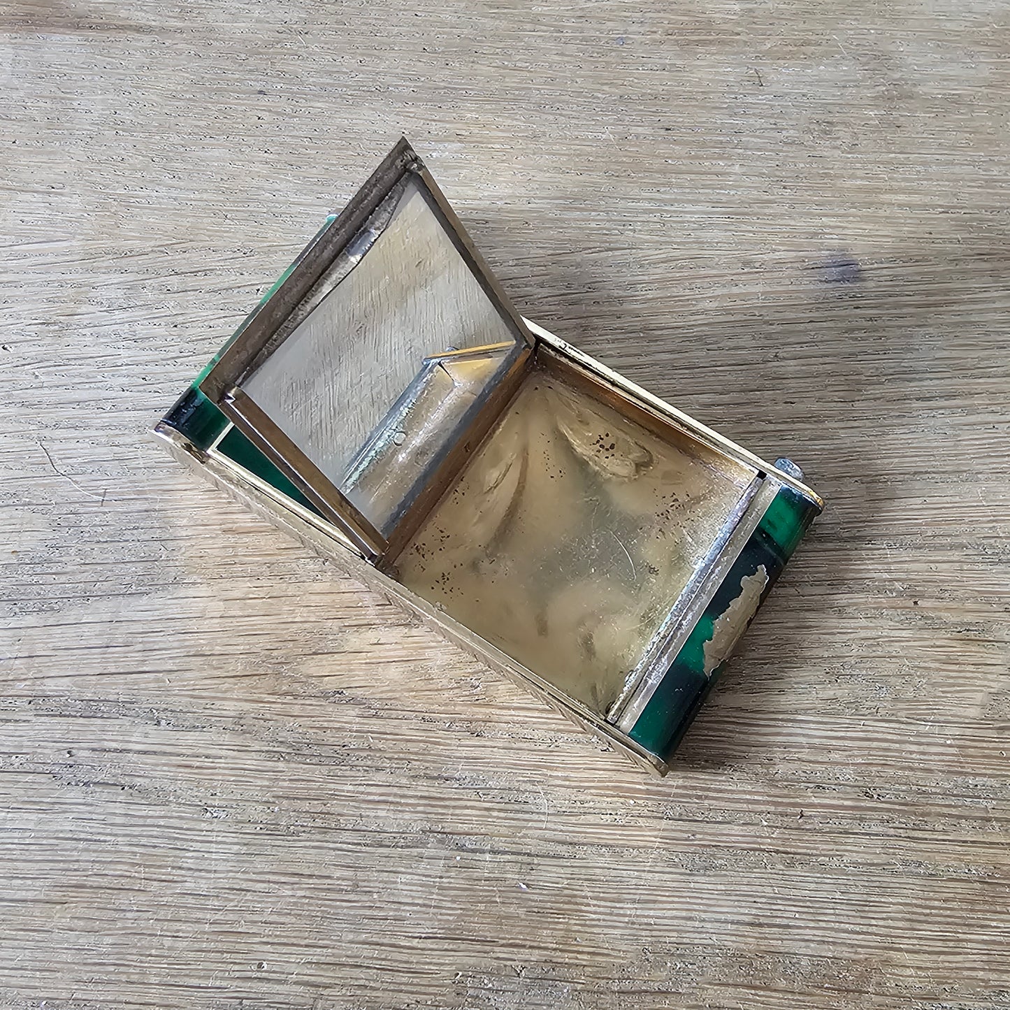 1930s French marbled green celluloid & gold-tone musical compact
