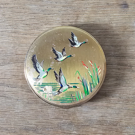 1950s/60s gold-tone flying ducks powder compact