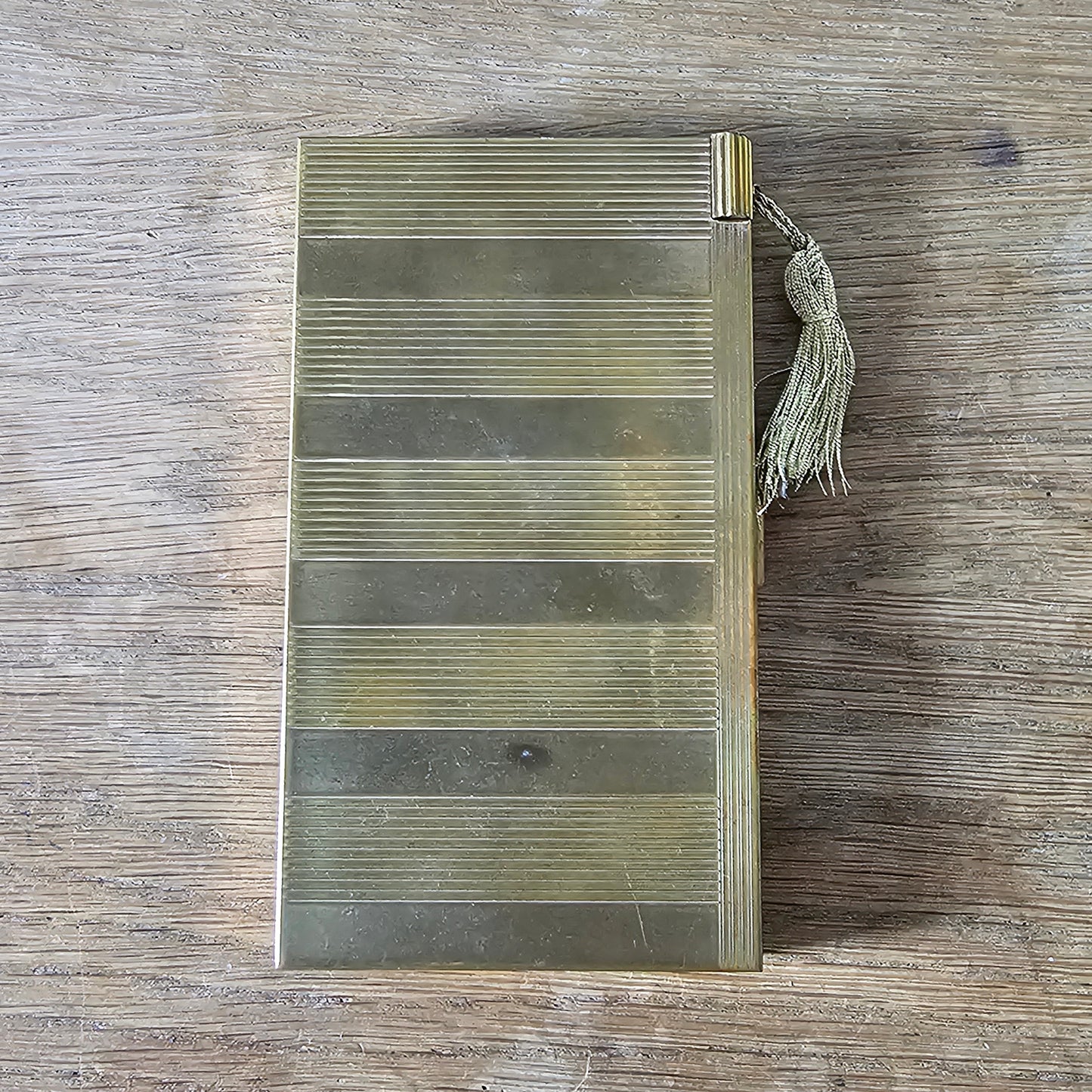 1940s Volupte "Sophisticase" gold-tone necessaire with tassel