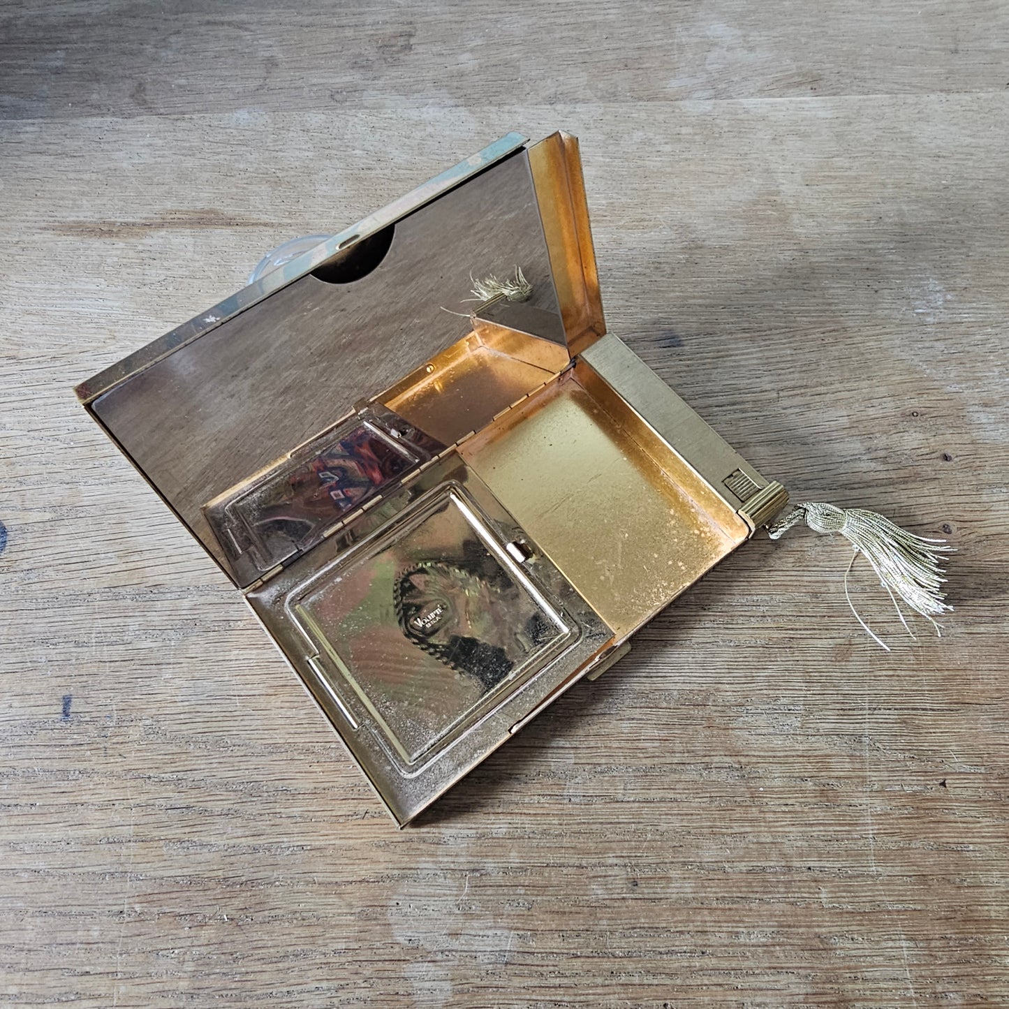 1940s Volupte "Sophisticase" gold-tone necessaire with tassel