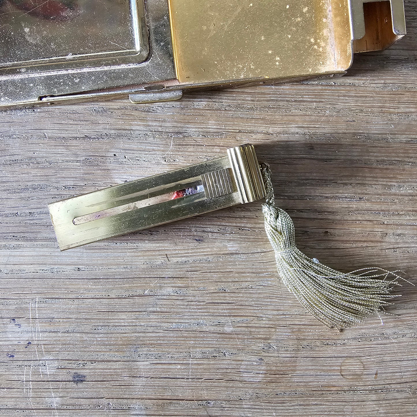 1940s Volupte "Sophisticase" gold-tone necessaire with tassel