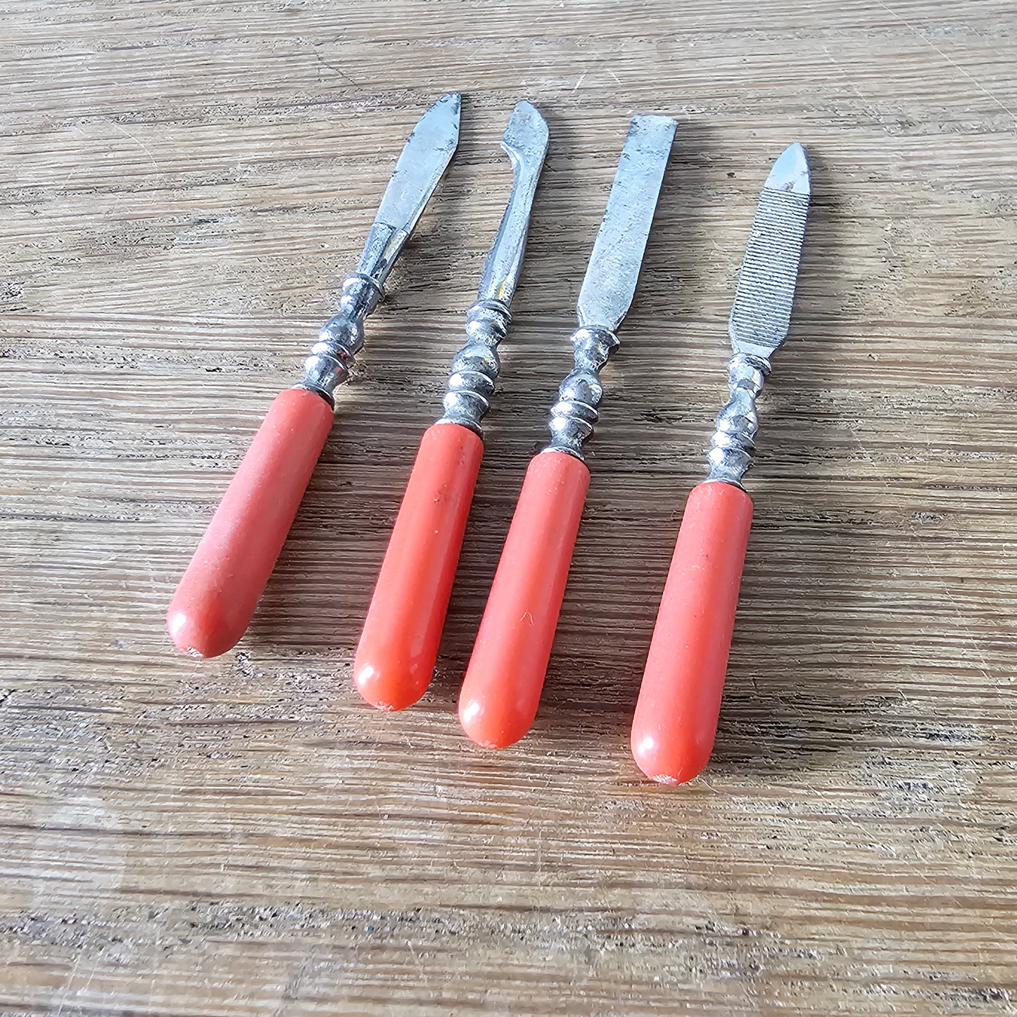 circa. 1940s miniature Bakelite manicure set with faux snakeskin leather pouch