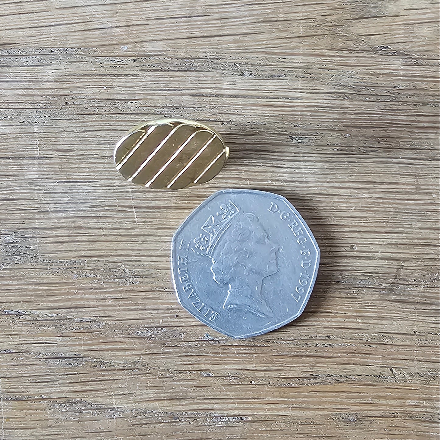 1960s gold-tone striped oval cufflinks