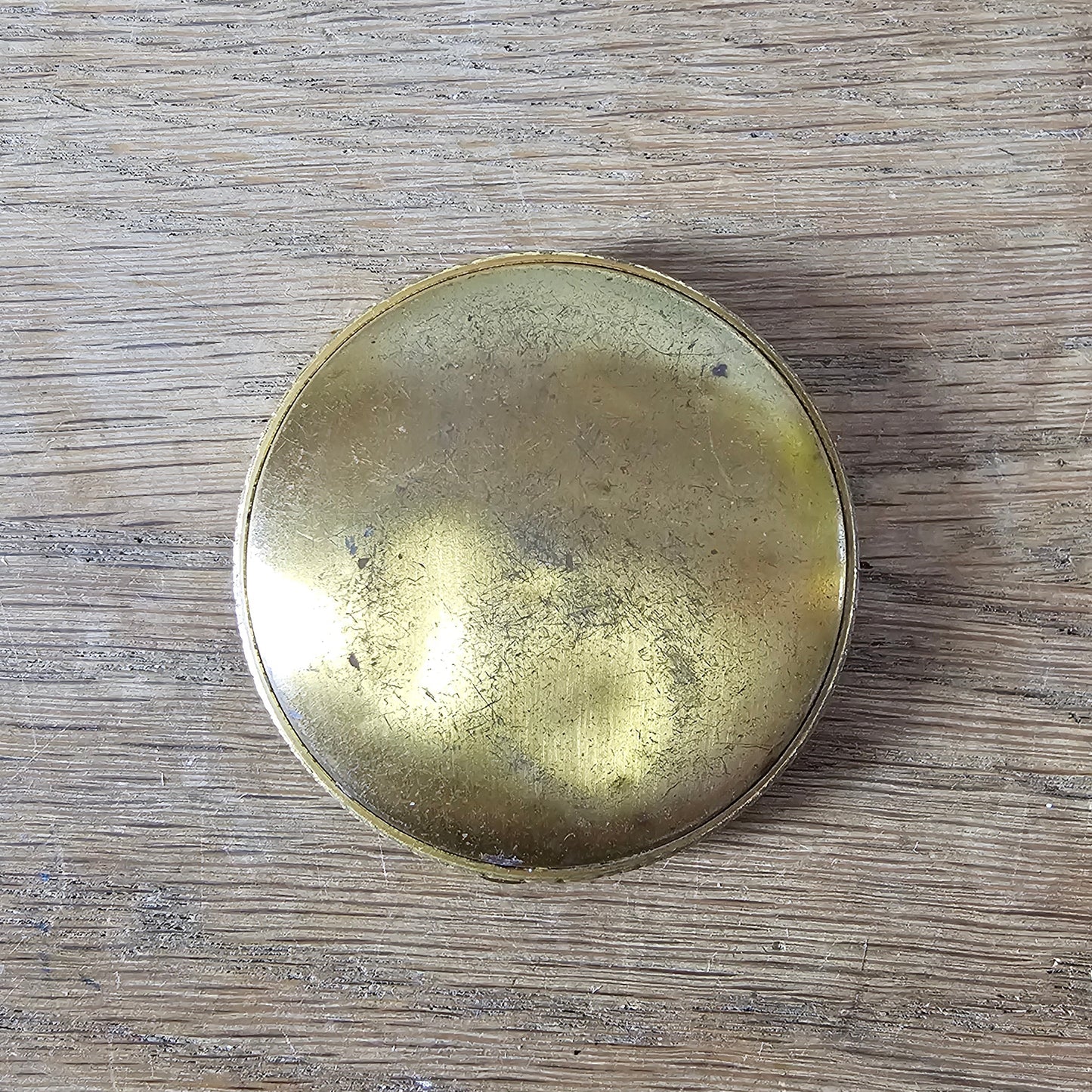 1950s/60s gold-tone mini powder compact with rose transfer design