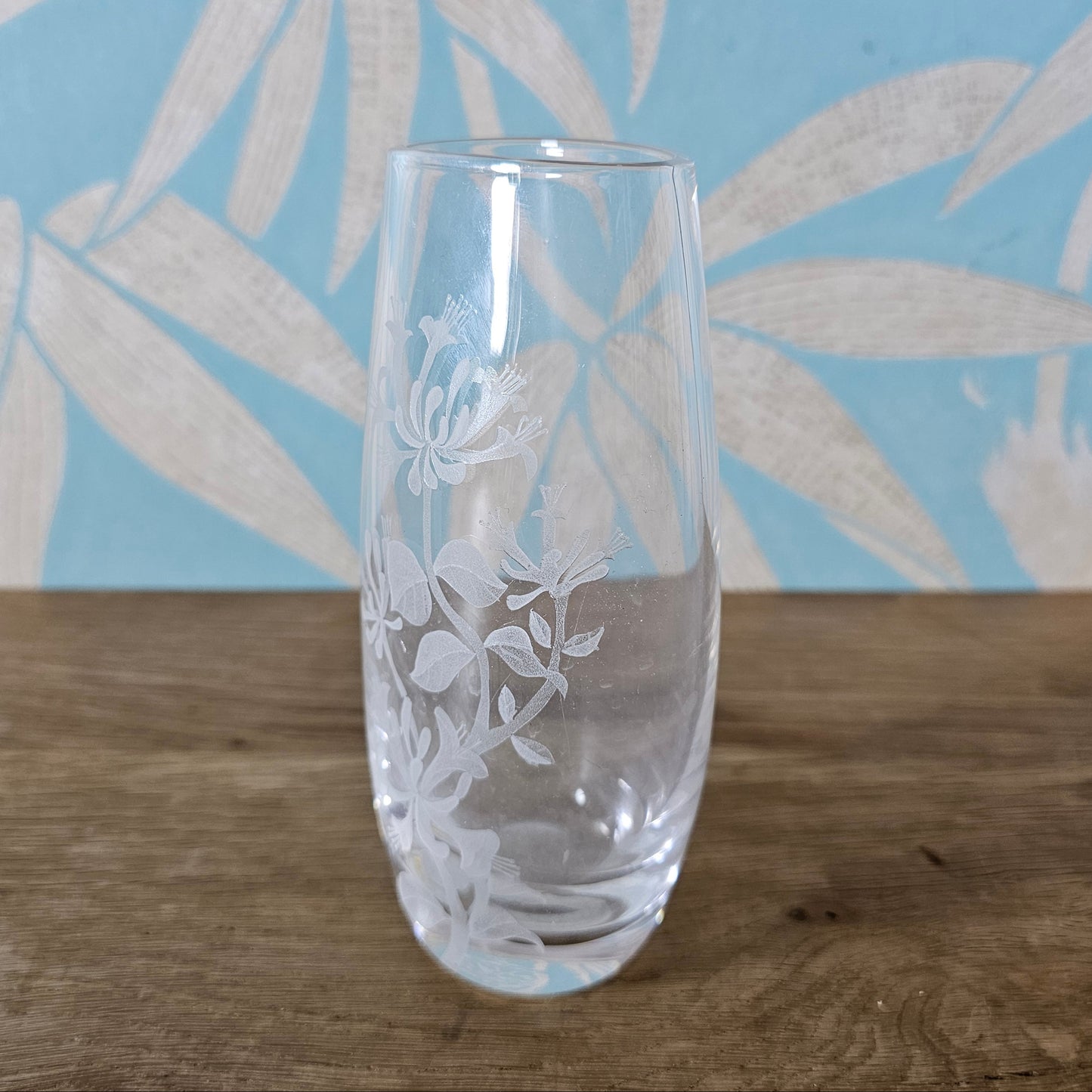 1960s/70s Stuart Strathearn Scotland etched crystal honeysuckle bud vase