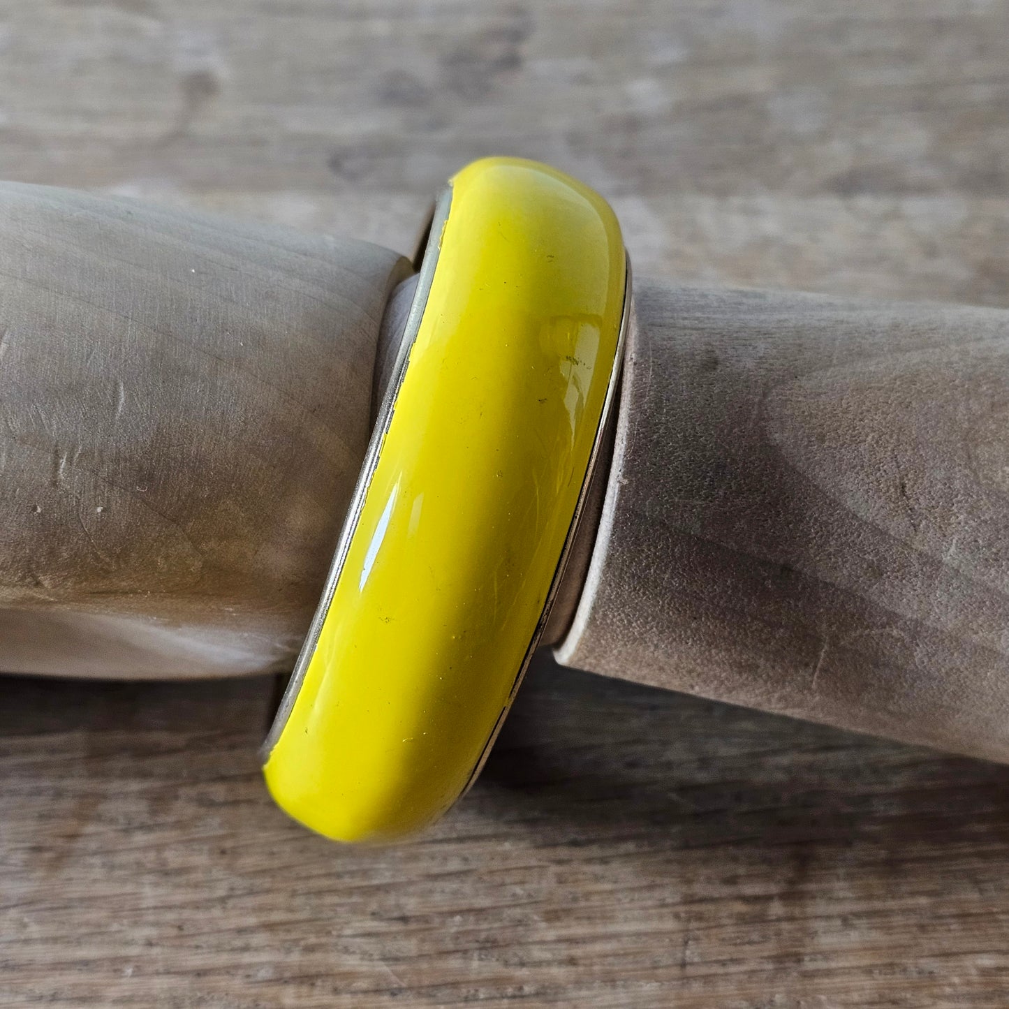 1960s bright yellow enamel & silver-tone chunky bangle