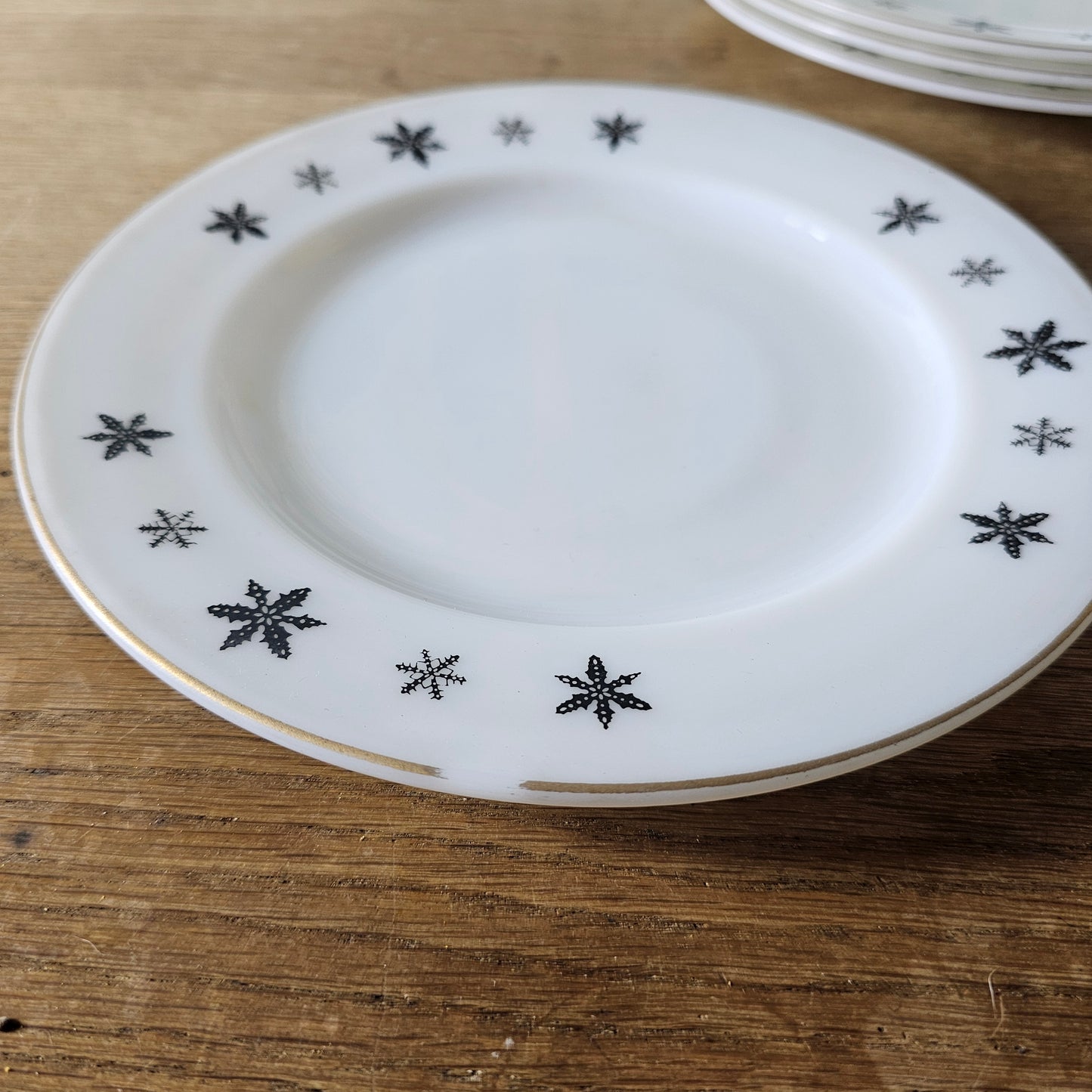 1950s JAJ Pyrex Charcoal on White Snowflake dinner set
