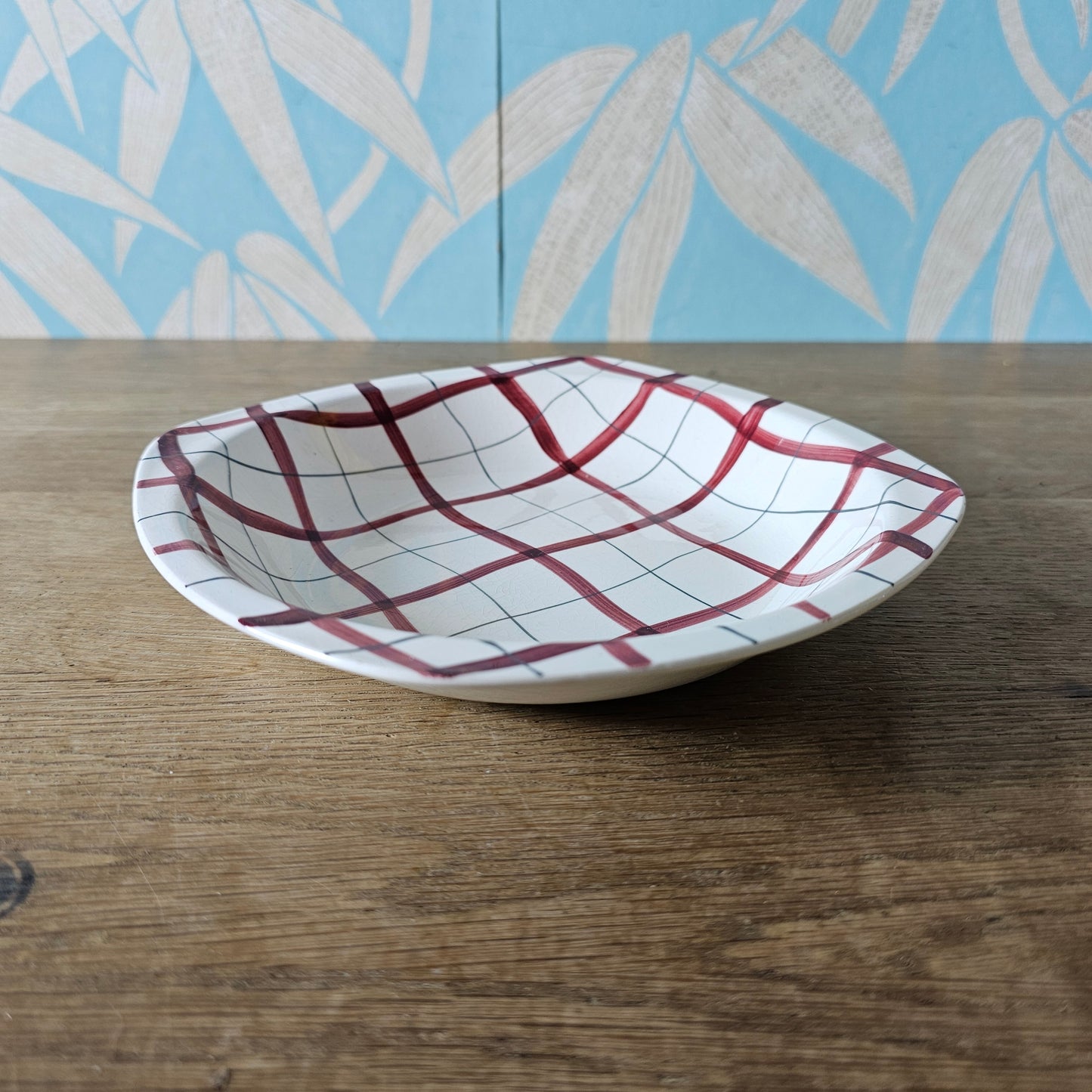 Set of six 1950s Midwinter "Home Weave" bowls by Jessie Tait