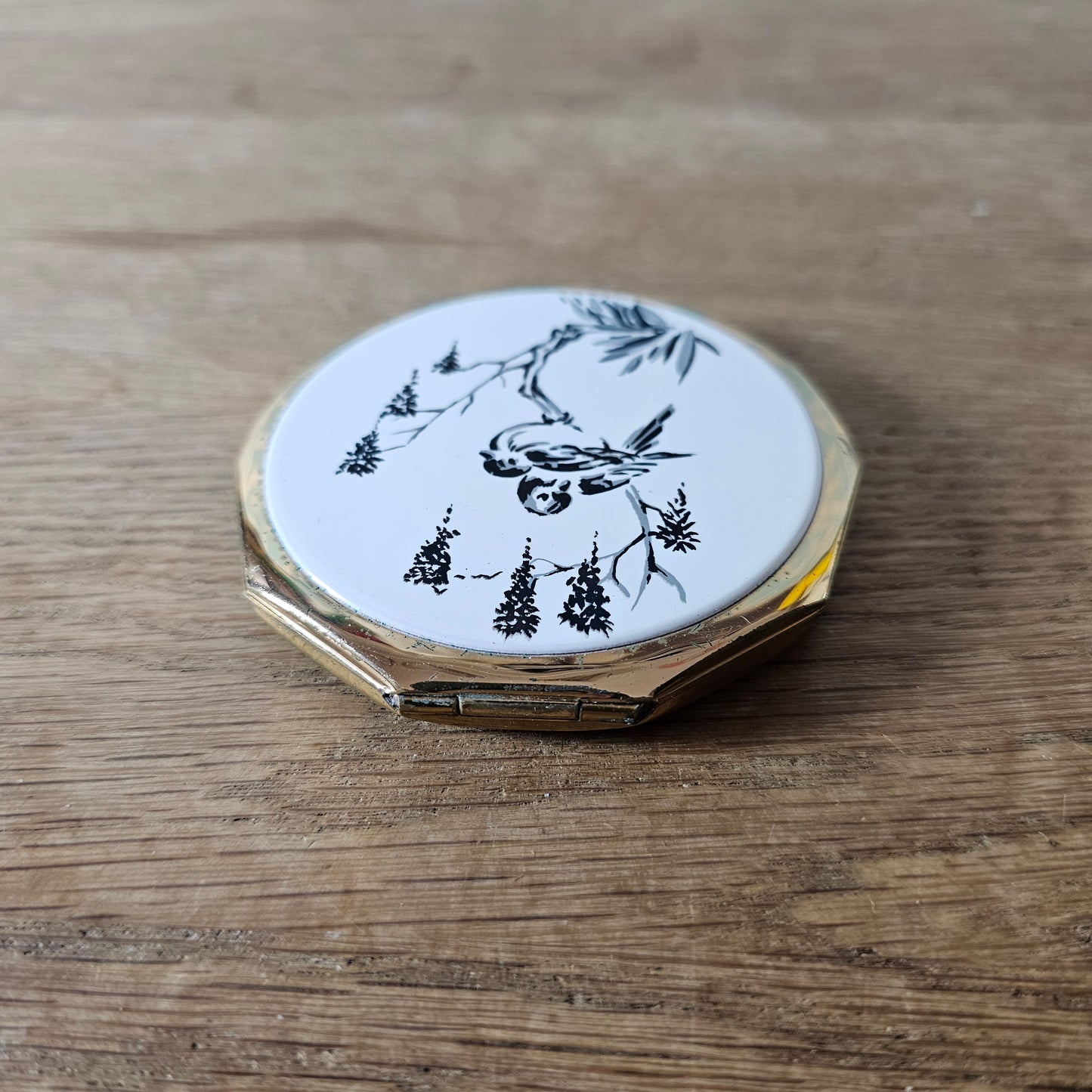 1960s Stratton bird & wisteria gold tone convertible powder compact
