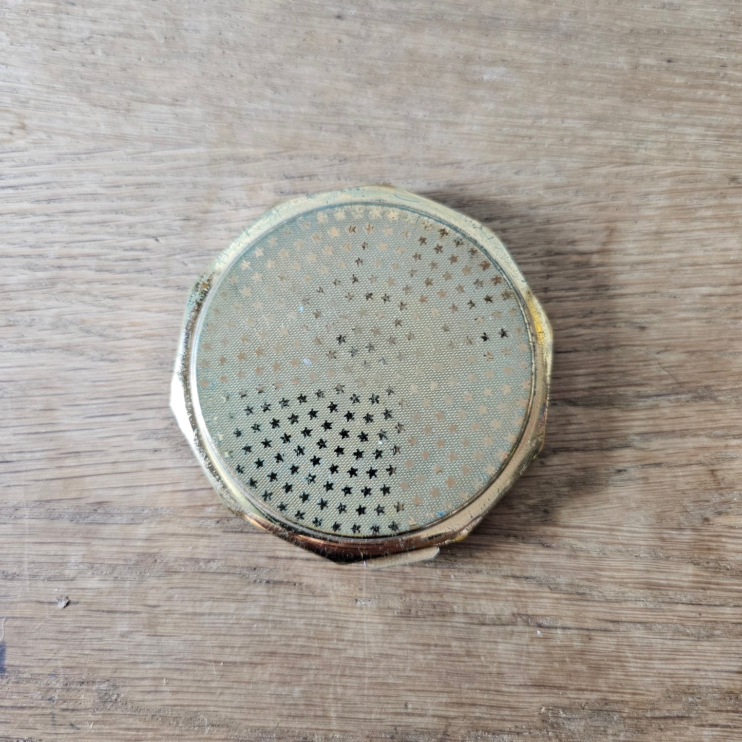 1960s Stratton bird & wisteria gold tone convertible powder compact