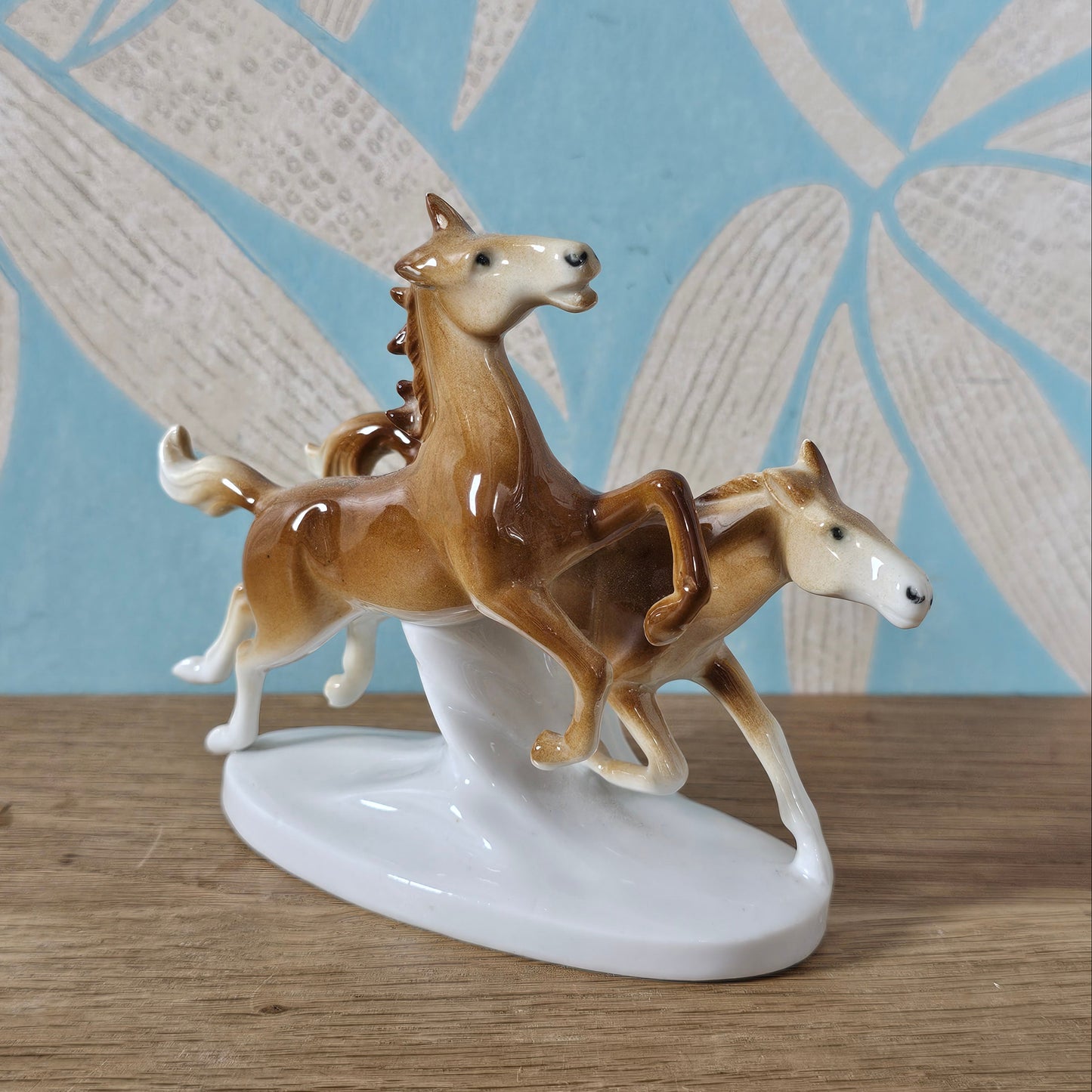 circa. 1950 Carl Scheidig Gräfenthal porcelain galloping horses figurine