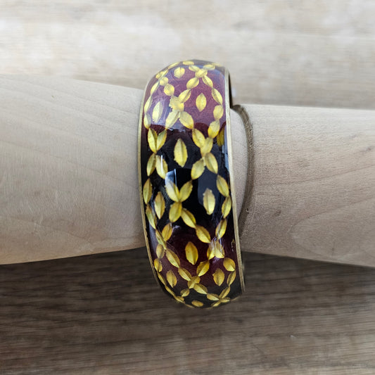 1980s burgundy black & gold leaf-effect resin domed bangle
