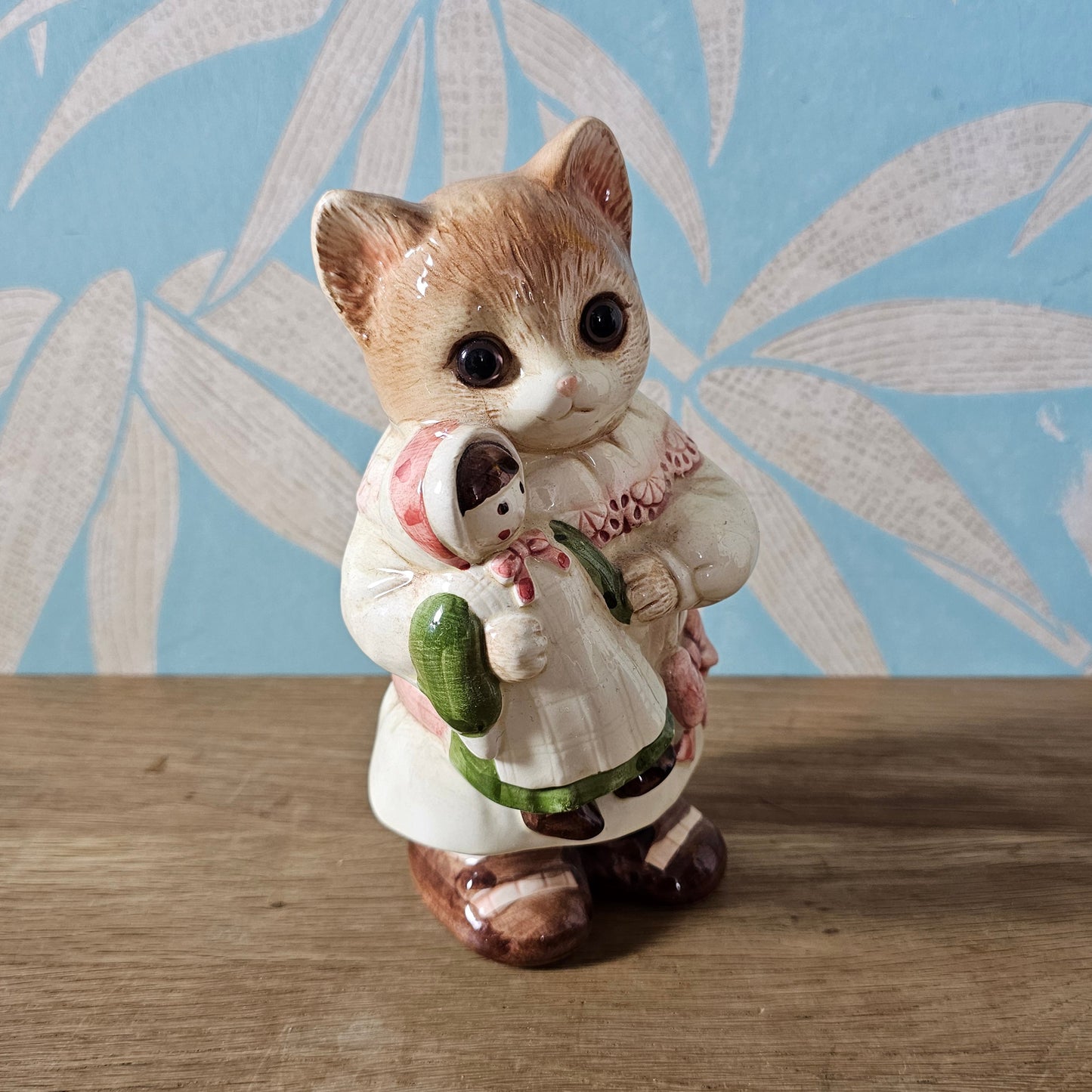 Pair of 1980s ceramic kitten figurines with plastic eyes